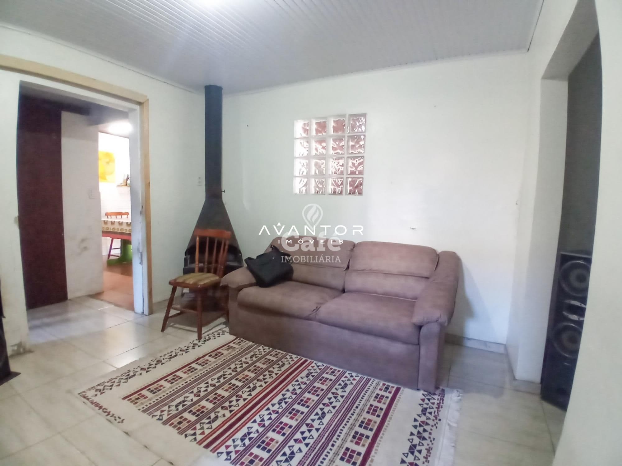 Excelente oportunidade, casa 3 dormitórios em bairro privilegiado — Casa com 3 quartos à venda em Uglione, Santa Maria/RS