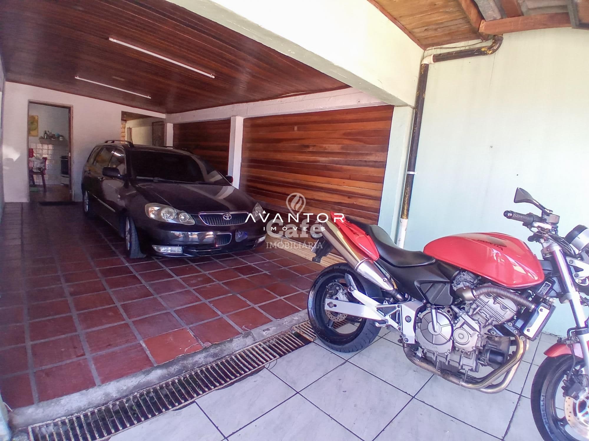 Excelente oportunidade, casa 3 dormitórios em bairro privilegiado — Casa com 3 quartos à venda em Uglione, Santa Maria/RS