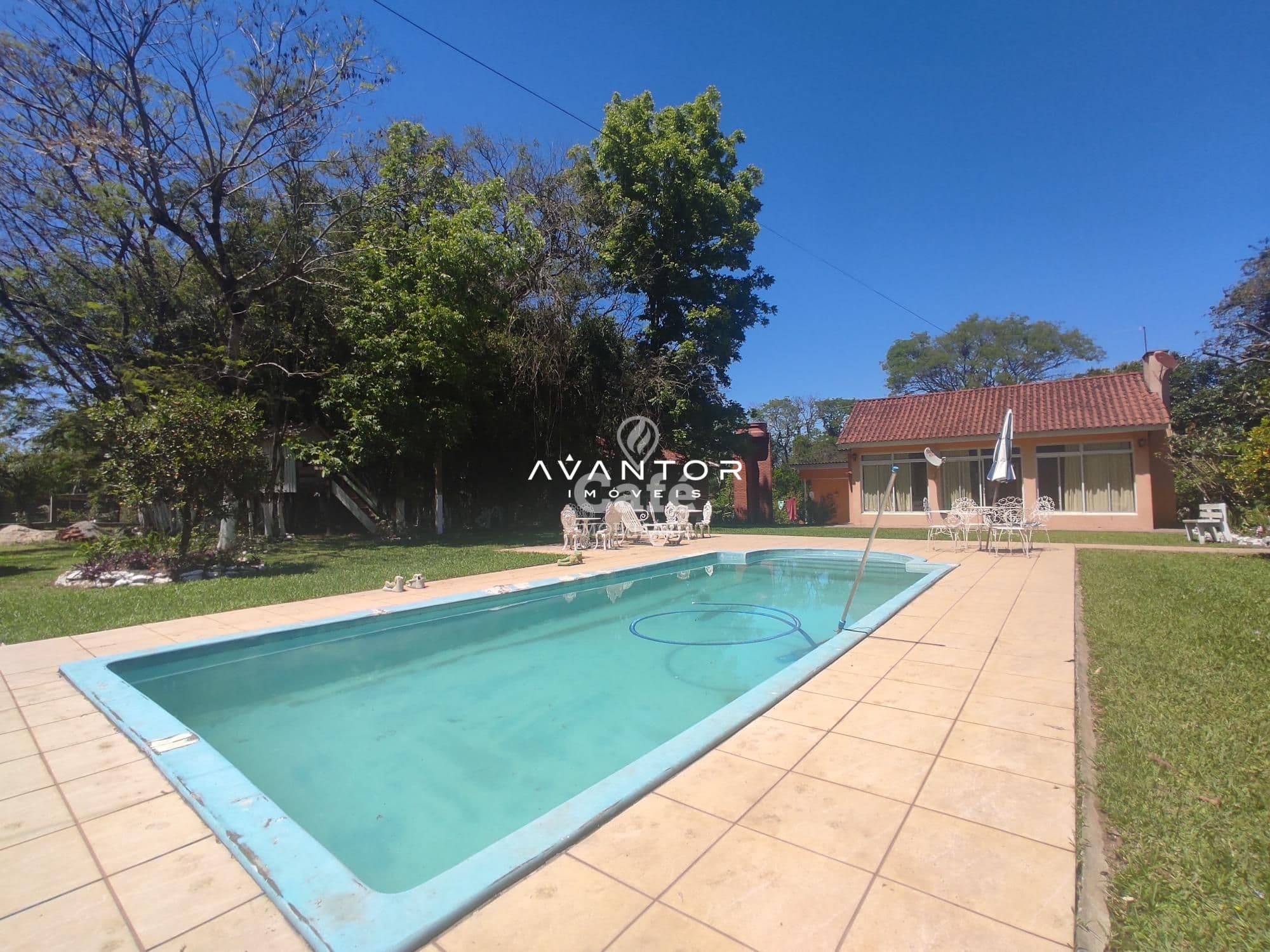 Sua linda chácara esta aqui. São 4,2 hectares com casa 4 dormitórios, piscina e um linda g — Casa com 4 quartos à venda em Rincão do Canto, Itaara/RS