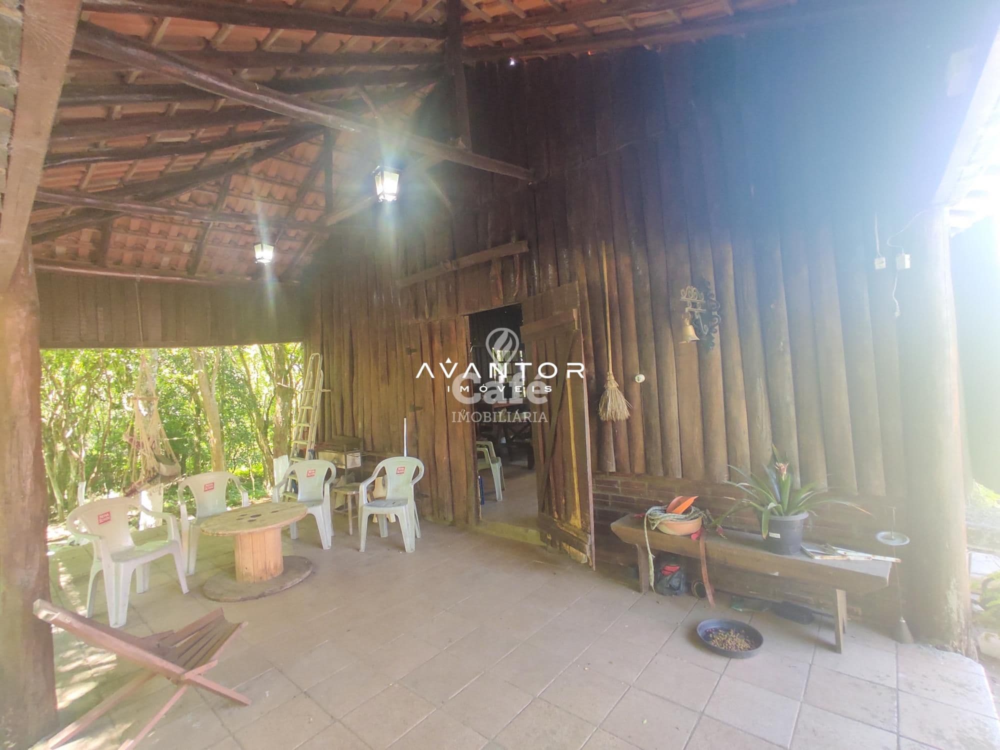 Sua linda chácara esta aqui. São 4,2 hectares com casa 4 dormitórios, piscina e um linda g — Casa com 4 quartos à venda em Rincão do Canto, Itaara/RS