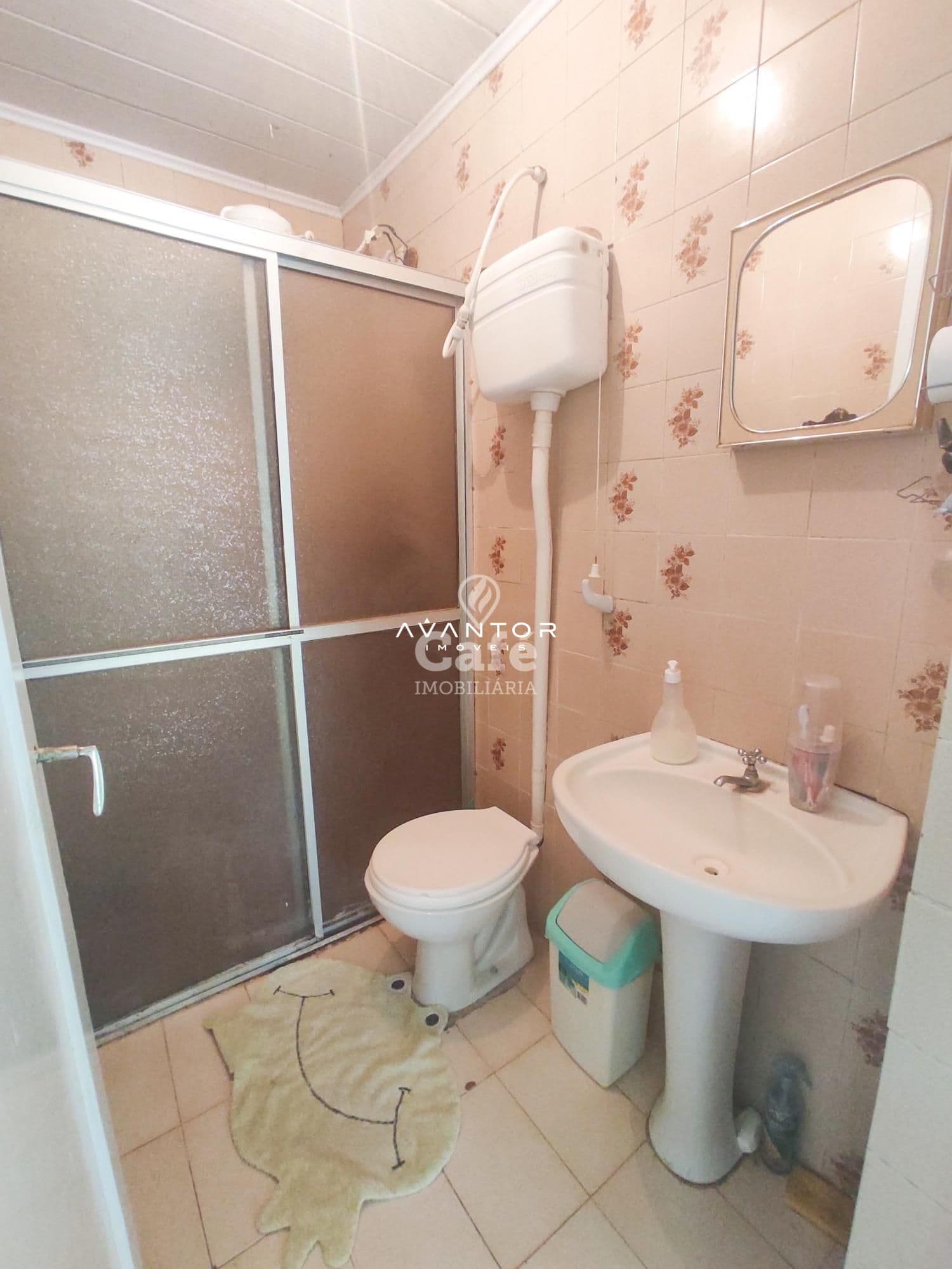Sua linda chácara esta aqui. São 4,2 hectares com casa 4 dormitórios, piscina e um linda g — Casa com 4 quartos à venda em Rincão do Canto, Itaara/RS