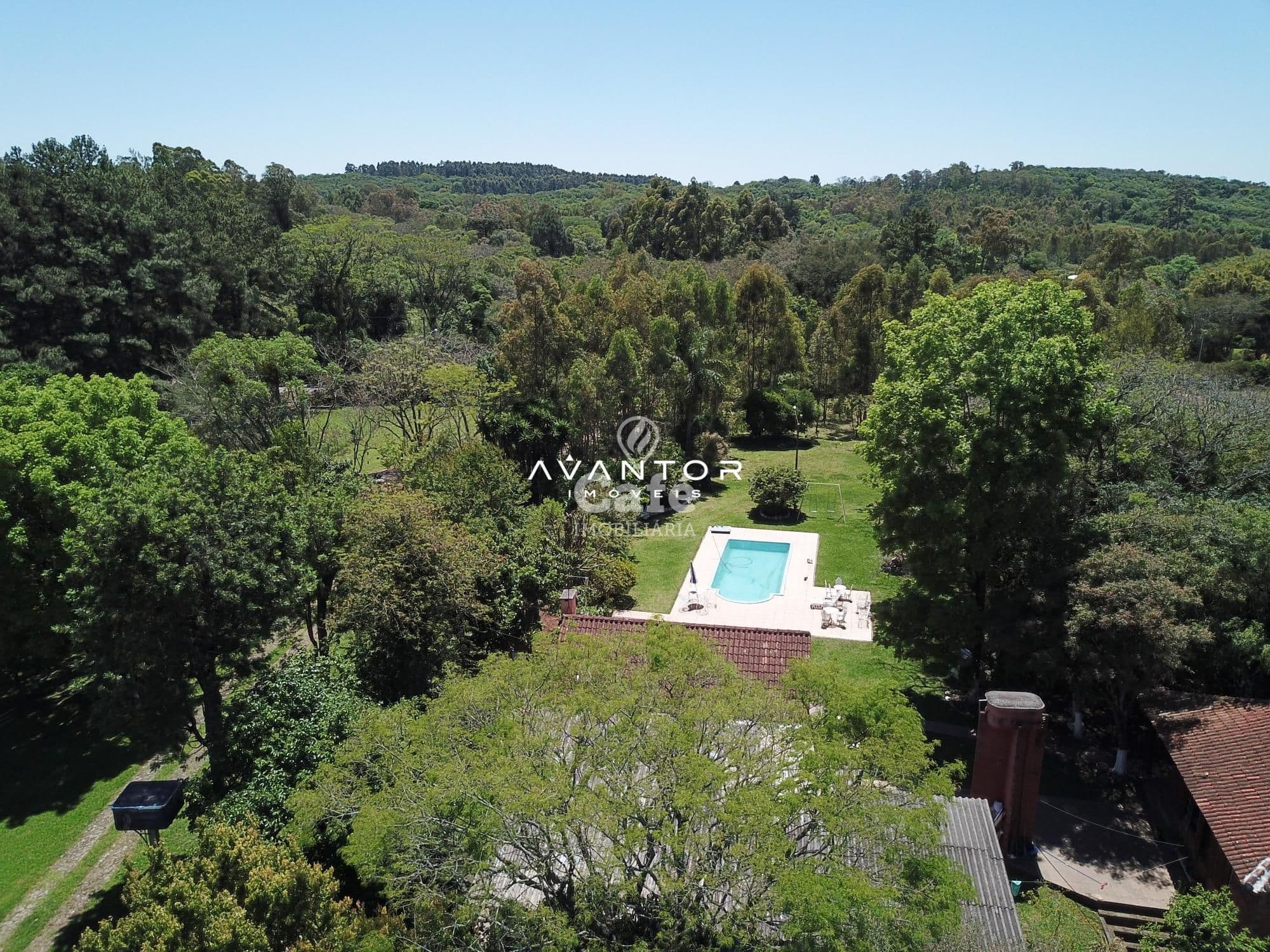 Sua linda chácara esta aqui. São 4,2 hectares com casa 4 dormitórios, piscina e um linda g — Casa com 4 quartos à venda em Rincão do Canto, Itaara/RS