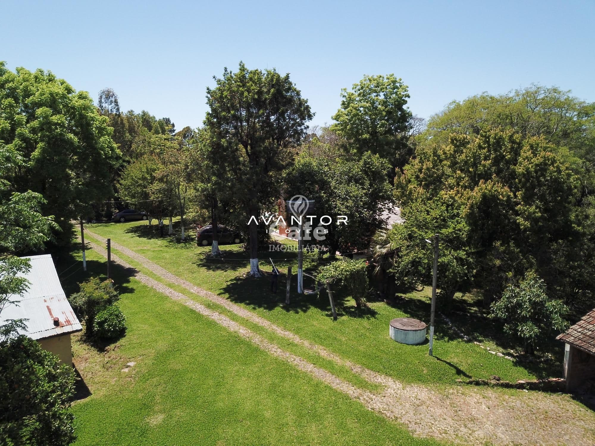 Sua linda chácara esta aqui. São 4,2 hectares com casa 4 dormitórios, piscina e um linda g — Casa com 4 quartos à venda em Rincão do Canto, Itaara/RS