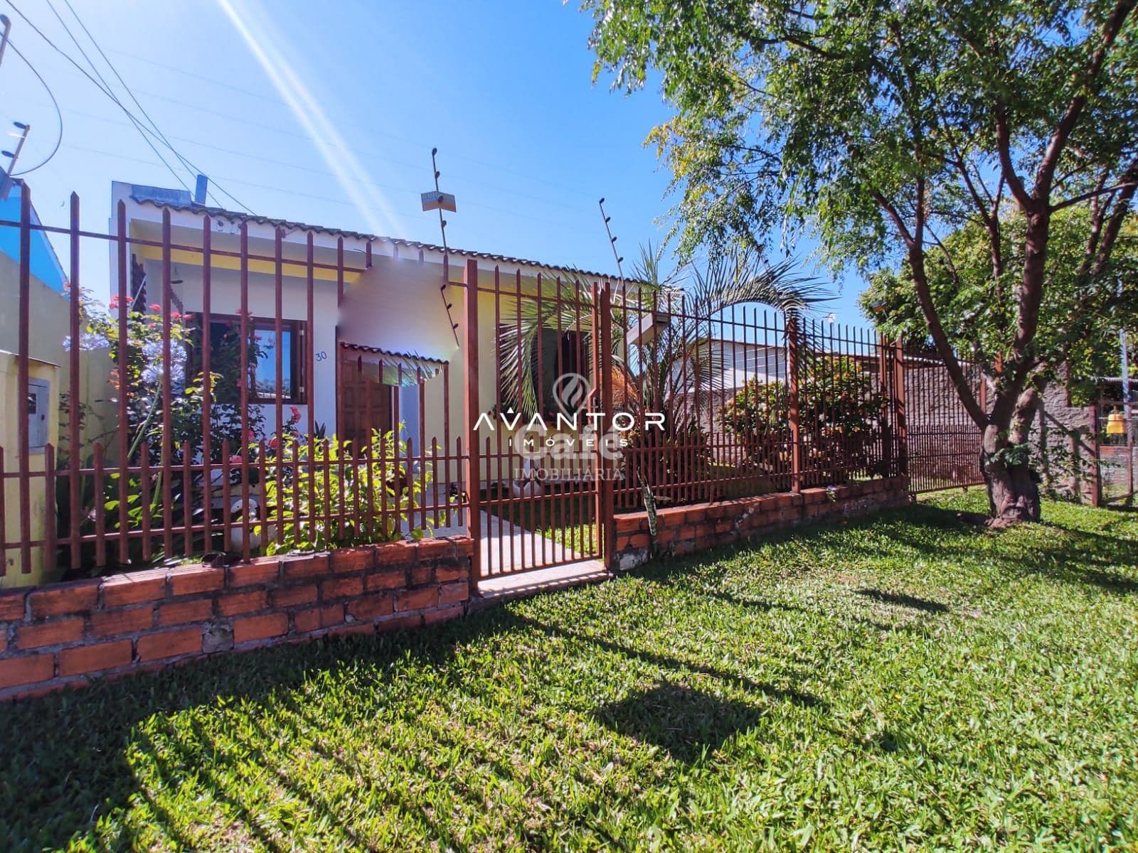 Casa à Venda com 92 m², 02 Dormitório no Parque Pinheiro Machado — Casa com 2 quartos à venda em Pinheiro Machado, Santa Maria/RS