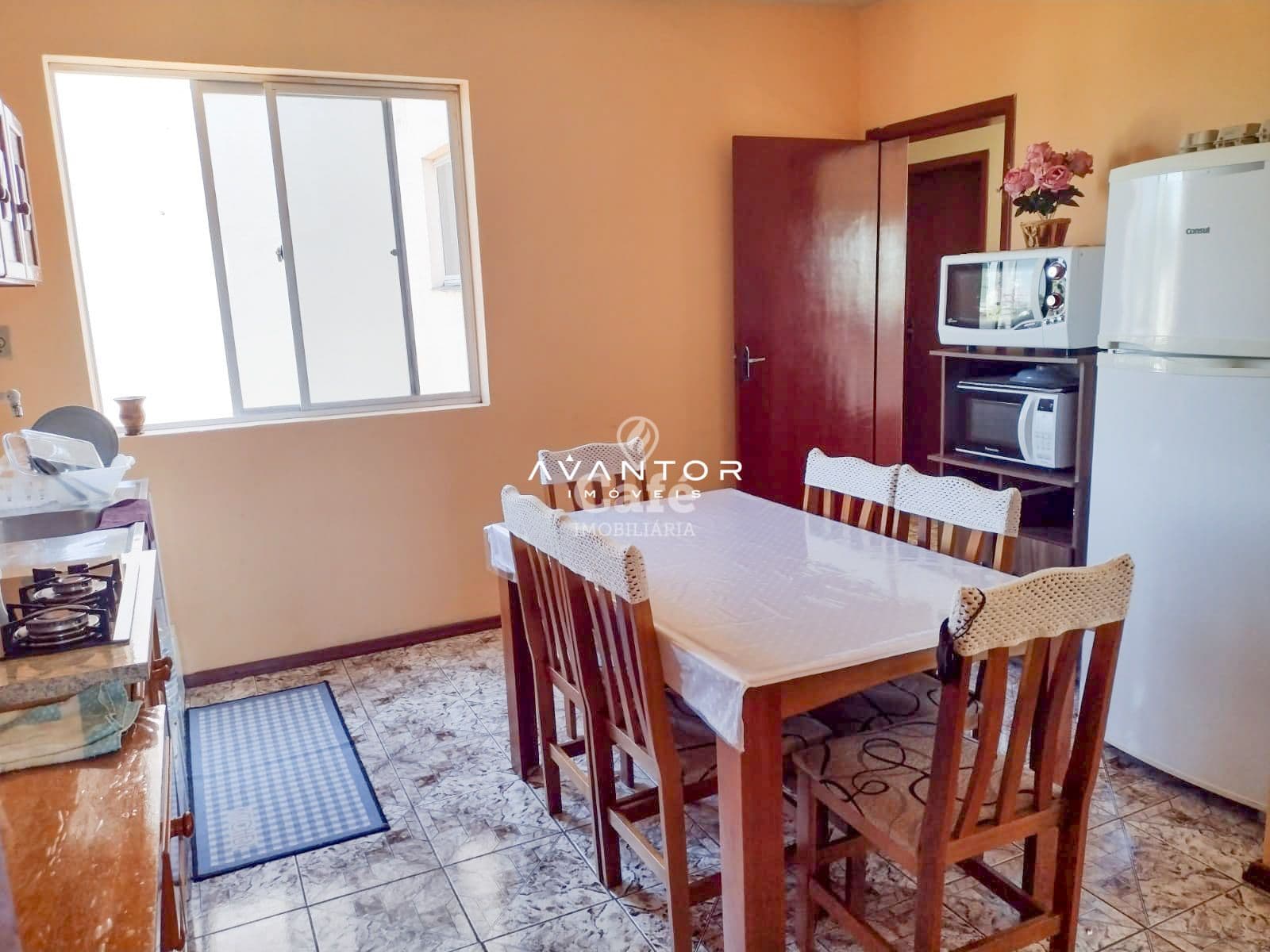 Prédio Residencial em ótima localização no bairro Duque de Caxias — Prédio Residencial com 9 quartos à venda em Duque de Caxias, Santa Maria/RS