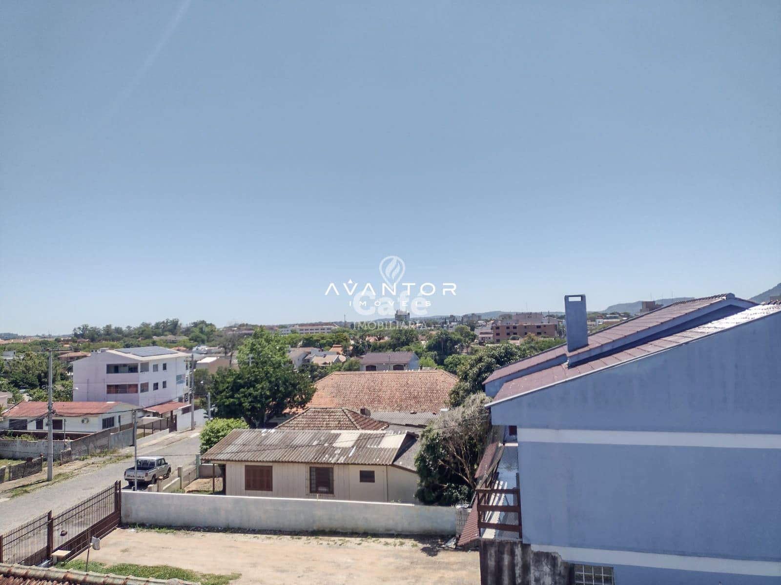 Prédio Residencial em ótima localização no bairro Duque de Caxias — Prédio Residencial com 9 quartos à venda em Duque de Caxias, Santa Maria/RS