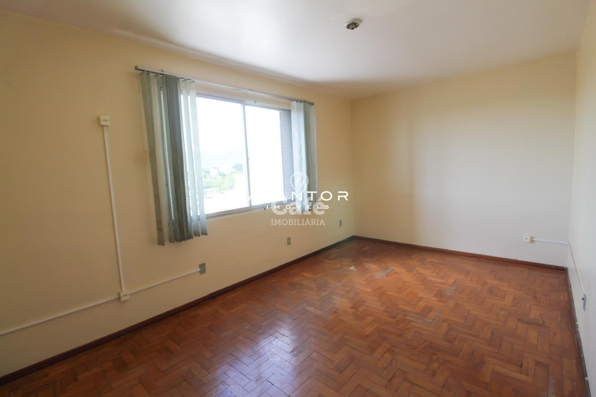 Apartamento à Venda com 90,88m², 02 Dormitórios , 01 vagas e Portaria 24hs — Apartamento com 2 quartos à venda em Nossa Senhora do Rosário, Santa Maria/RS