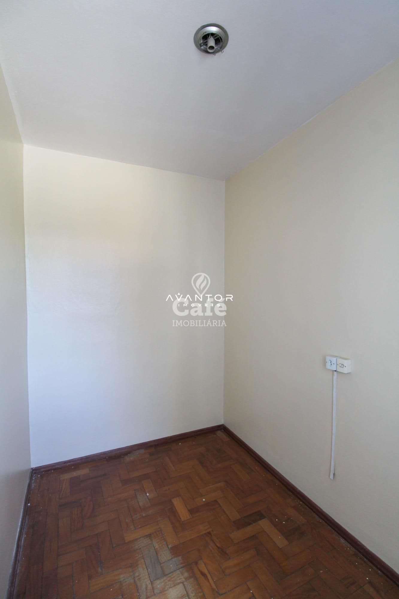 Apartamento à Venda com 90,88m², 02 Dormitórios , 01 vagas e Portaria 24hs — Apartamento com 2 quartos à venda em Nossa Senhora do Rosário, Santa Maria/RS