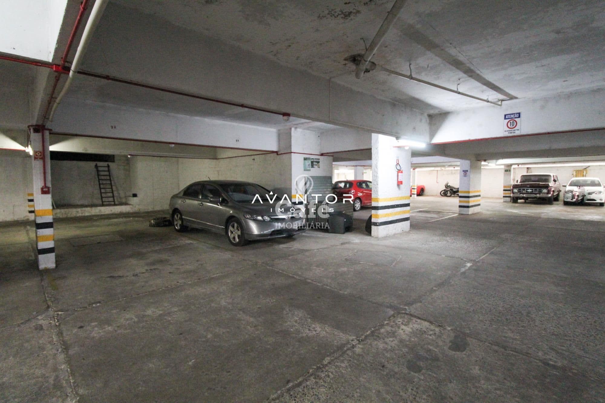 Apartamento à Venda com 90,88m², 02 Dormitórios , 01 vagas e Portaria 24hs — Apartamento com 2 quartos à venda em Nossa Senhora do Rosário, Santa Maria/RS