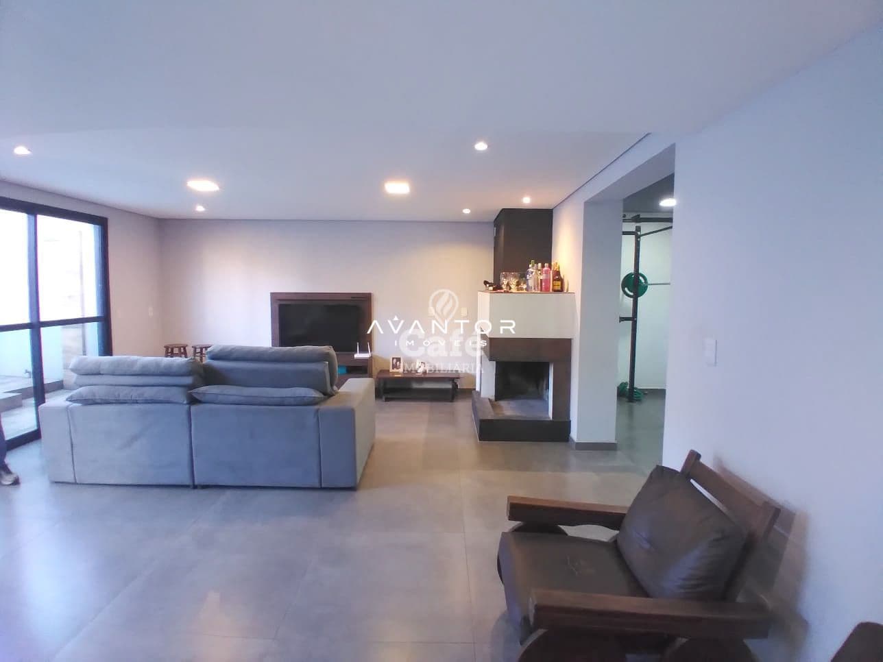 Casa alto padrão, bairro jk — Casa com 3 quartos à venda em Juscelino Kubitschek, Santa Maria/RS
