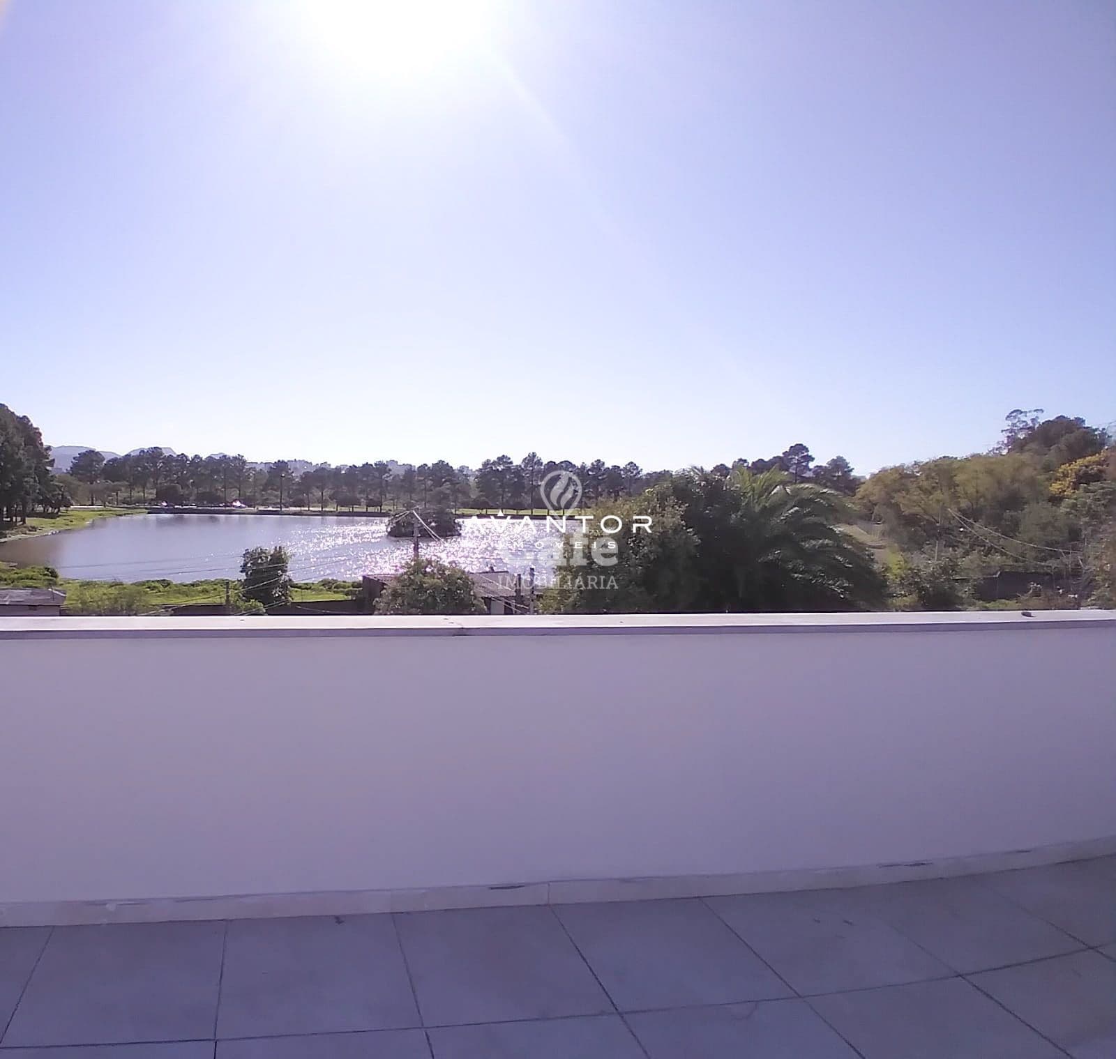 Casa alto padrão, bairro jk — Casa com 3 quartos à venda em Juscelino Kubitschek, Santa Maria/RS