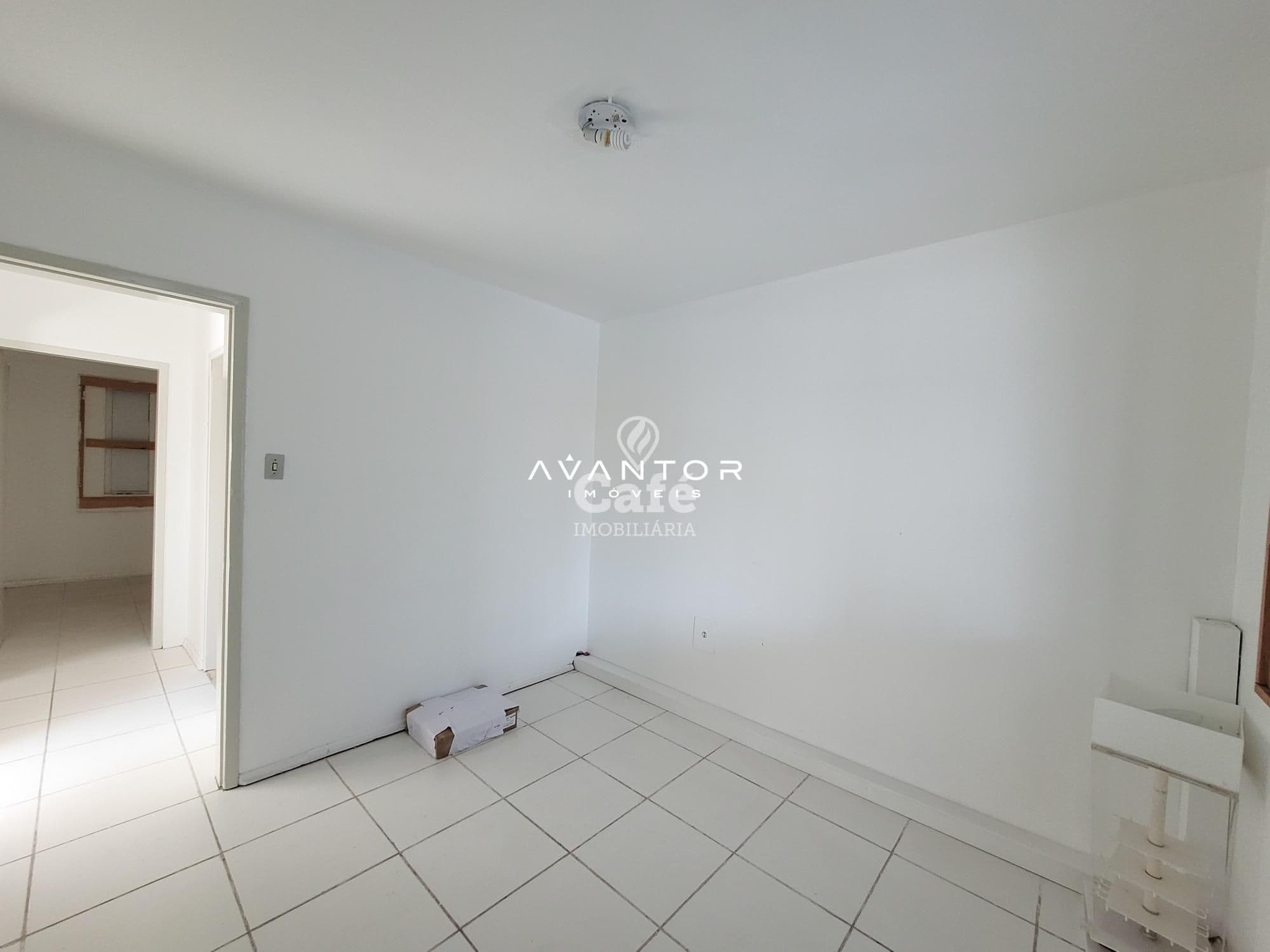 Sala Comercial com 14 salas à venda em Duque de Caxias, Santa Maria/RS — foto 8 de 41