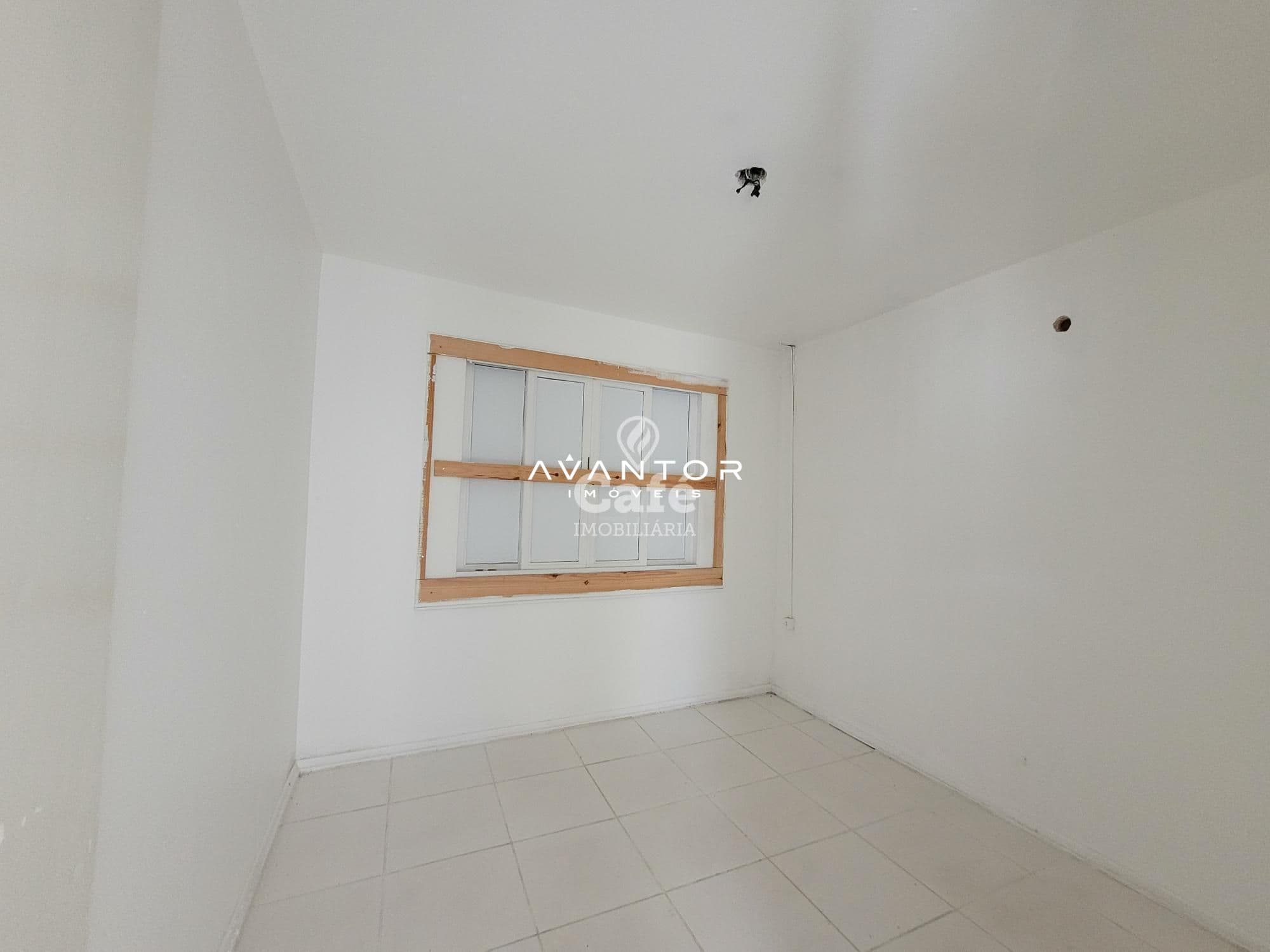 Sala Comercial com 14 salas à venda em Duque de Caxias, Santa Maria/RS — foto 12 de 41