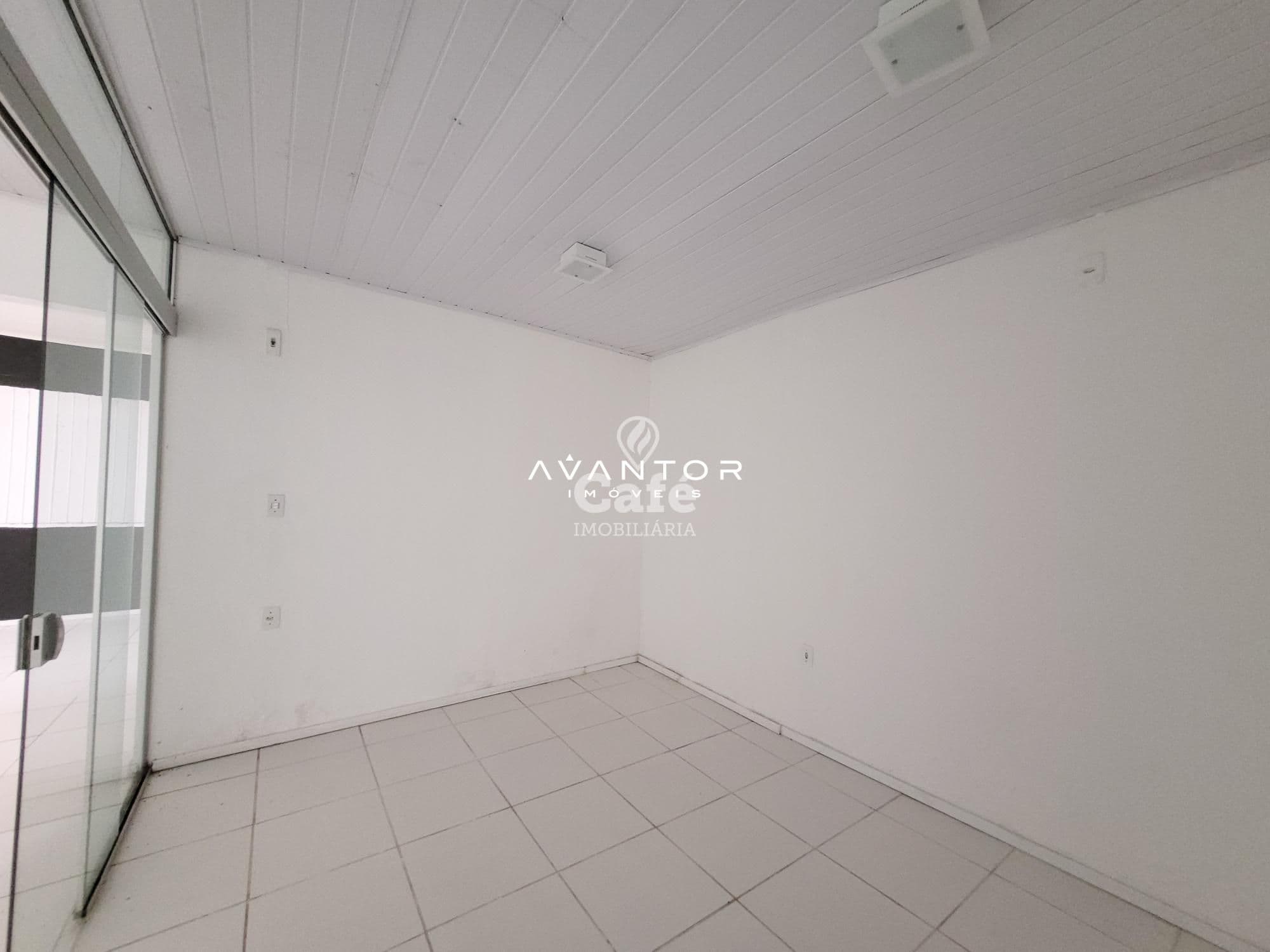 Sala Comercial com 14 salas à venda em Duque de Caxias, Santa Maria/RS — foto 19 de 41