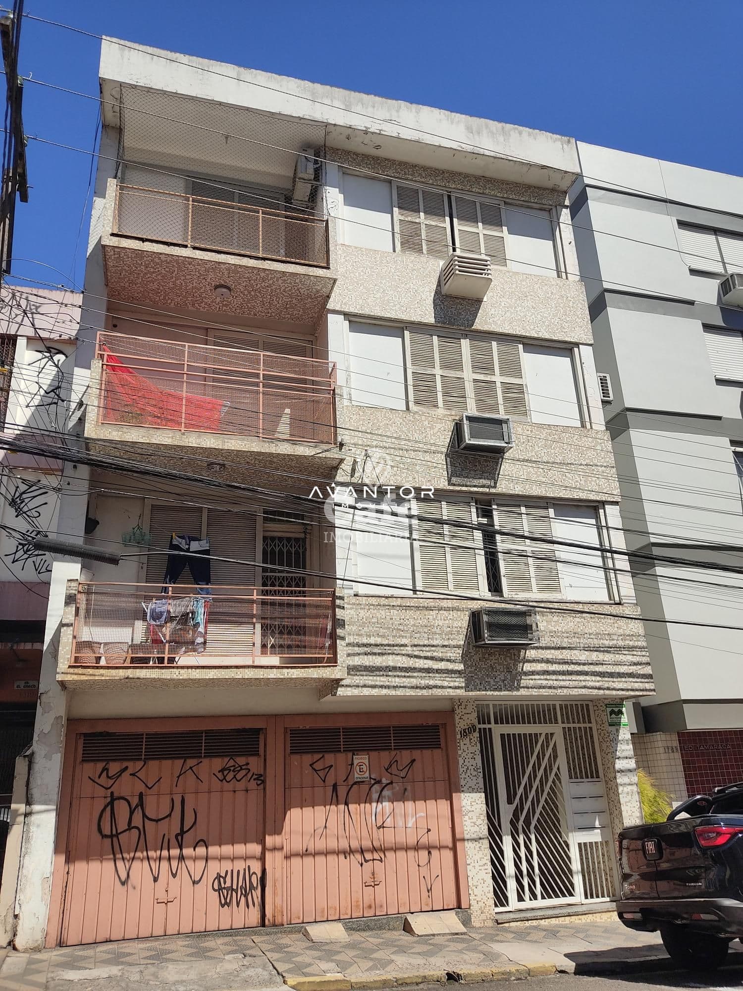Apartamento 3 dormitórios mais dependência completa no centro de Santa Maria/RS — Apartamento com 3 quartos à venda em Centro, Santa Maria/RS