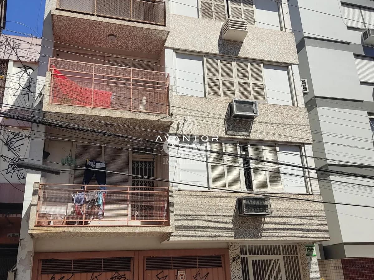 Apartamento 3 dormitórios mais dependência completa no centro de Santa Maria/RS — Apartamento com 3 quartos à venda em Centro, Santa Maria/RS