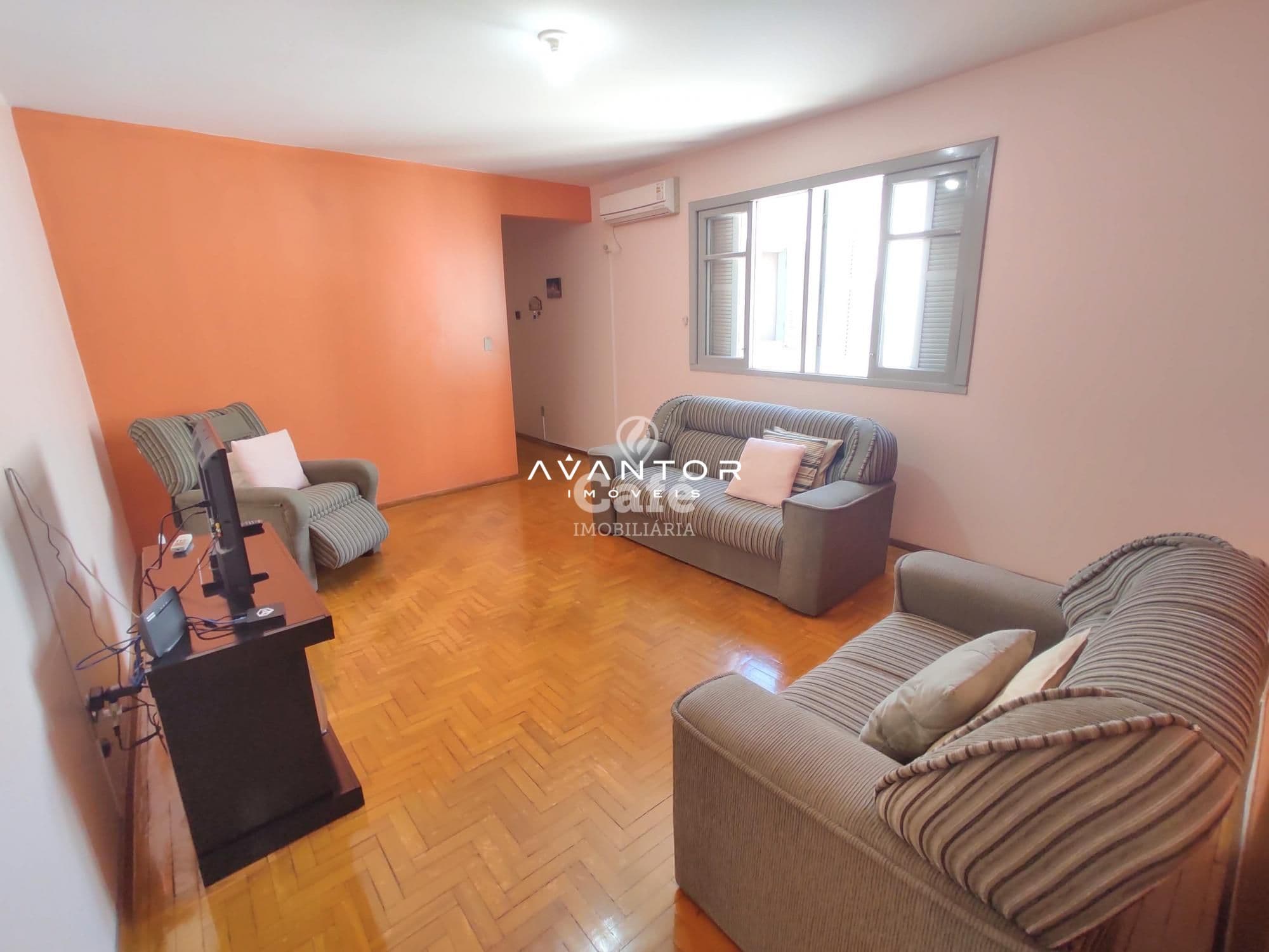 Apartamento 3 dormitórios mais dependência completa no centro de Santa Maria/RS — Apartamento com 3 quartos à venda em Centro, Santa Maria/RS