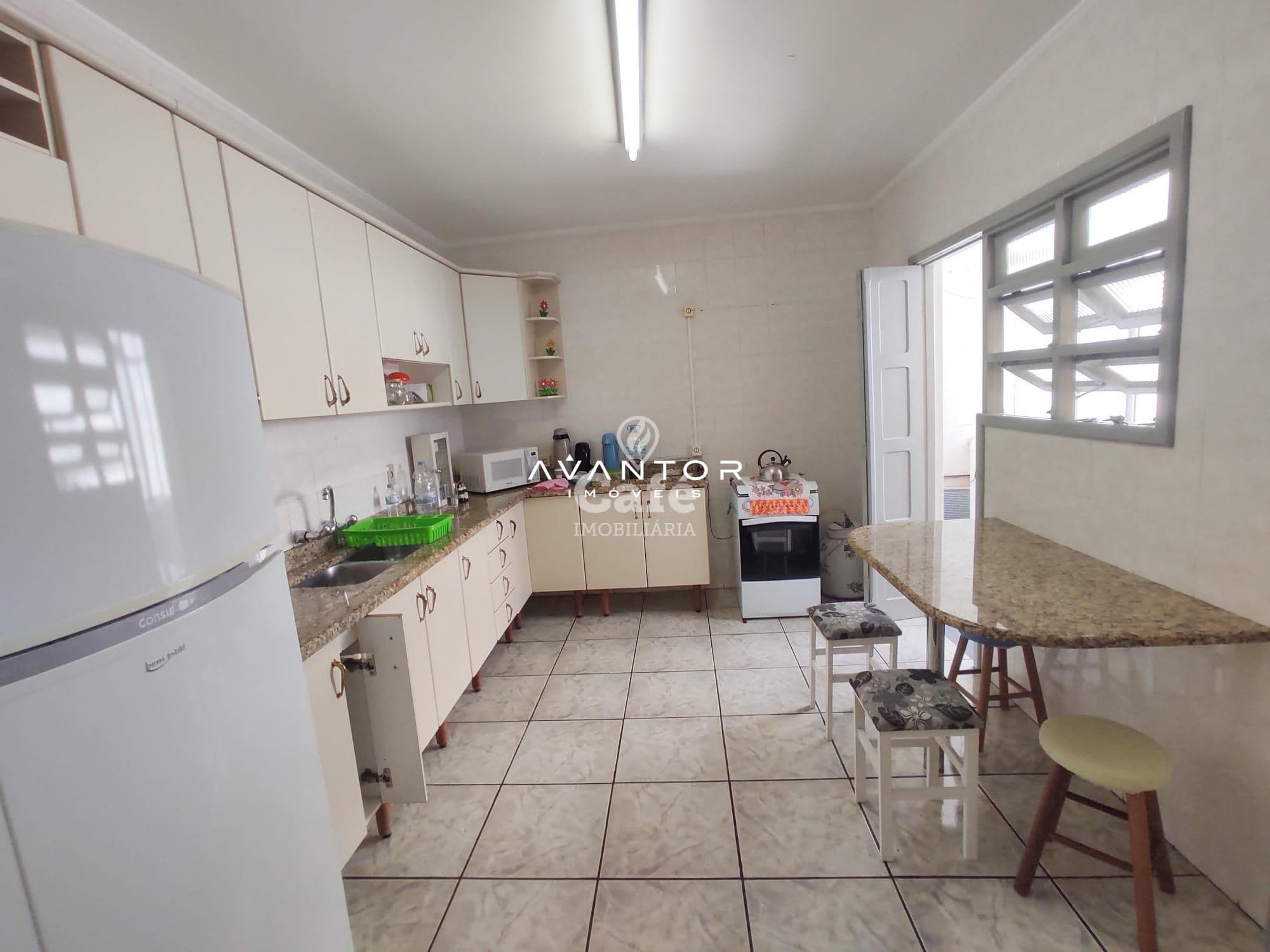 Apartamento 3 dormitórios mais dependência completa no centro de Santa Maria/RS — Apartamento com 3 quartos à venda em Centro, Santa Maria/RS