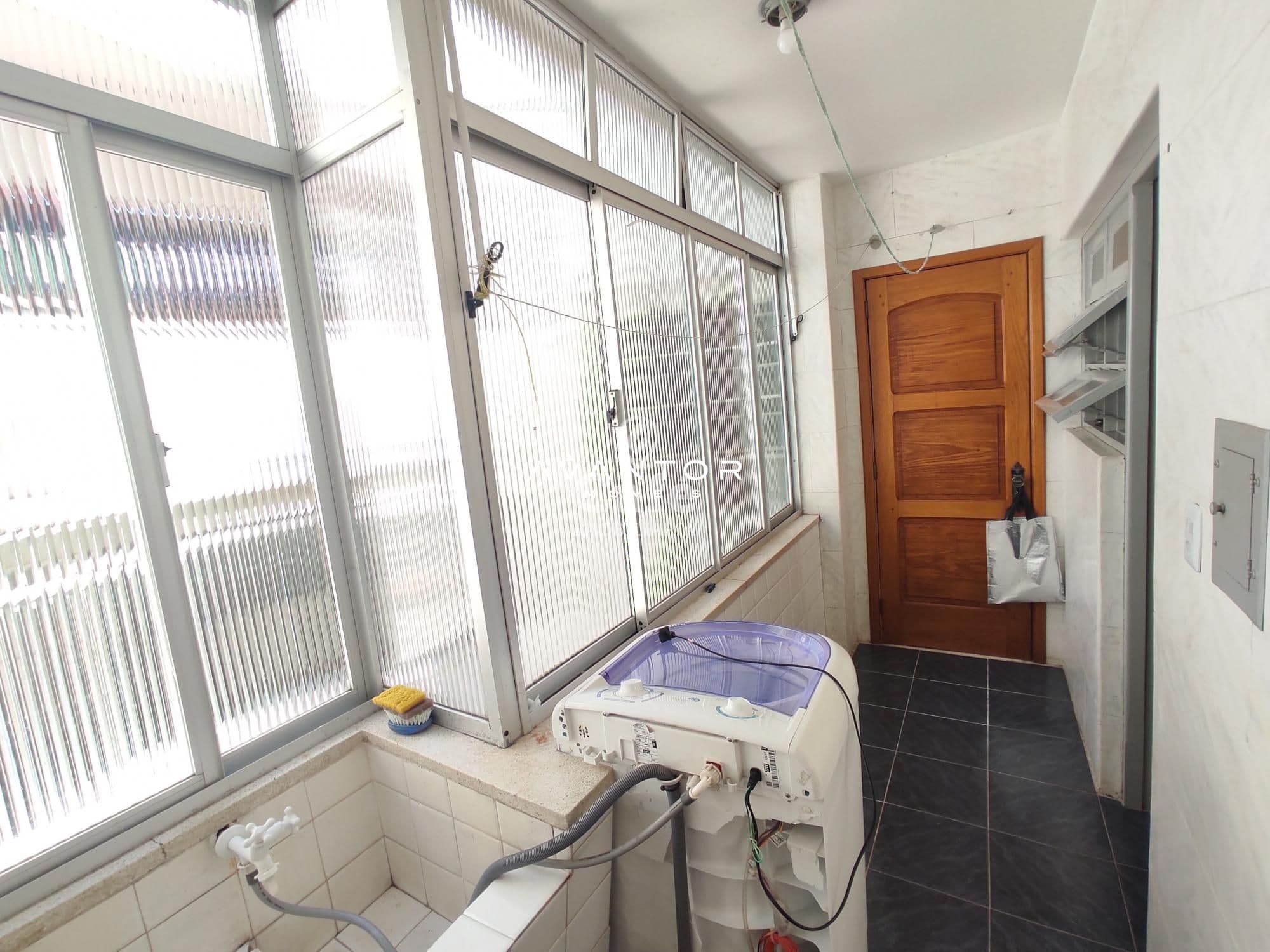Apartamento 3 dormitórios mais dependência completa no centro de Santa Maria/RS — Apartamento com 3 quartos à venda em Centro, Santa Maria/RS