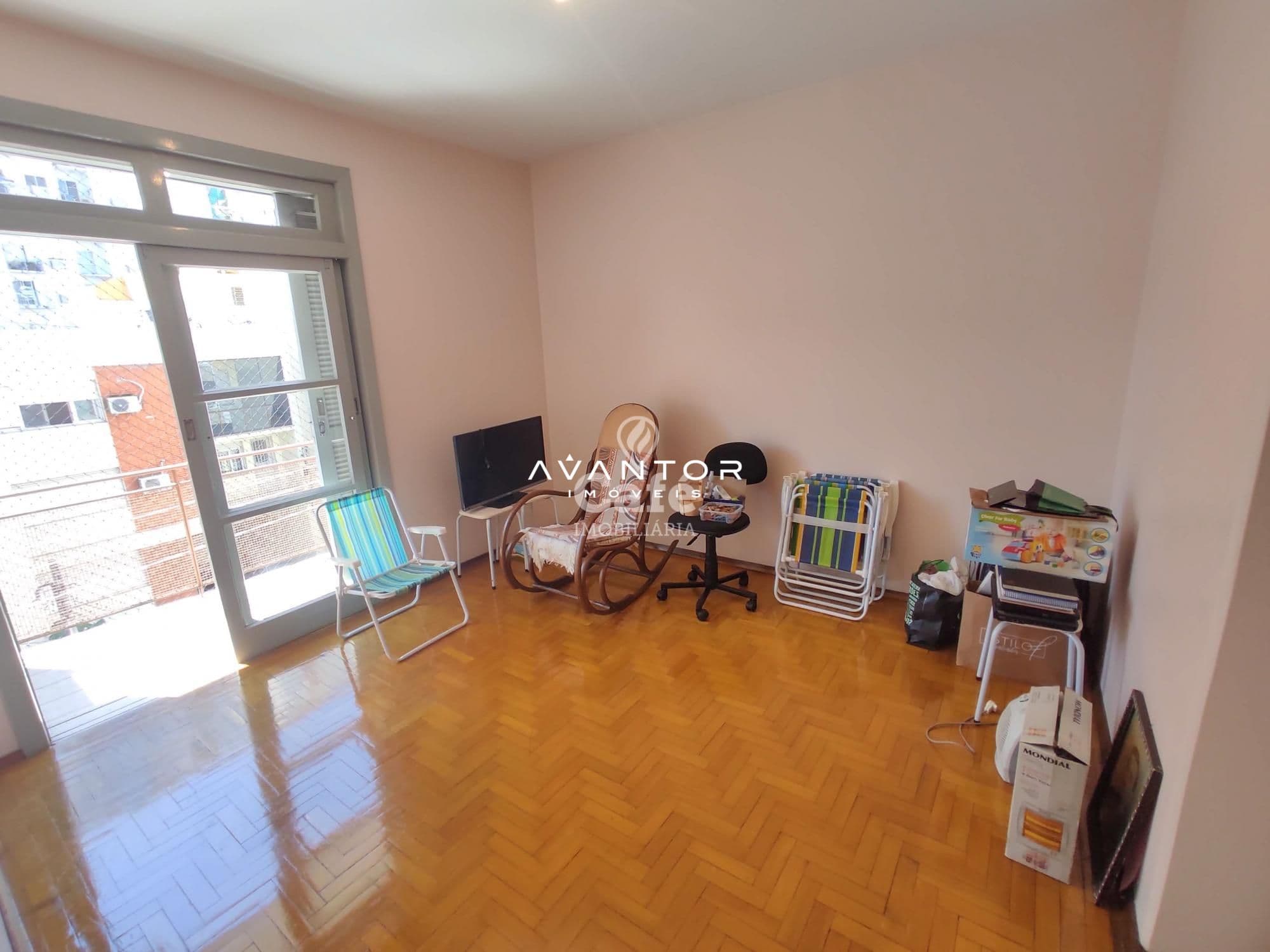 Apartamento 3 dormitórios mais dependência completa no centro de Santa Maria/RS — Apartamento com 3 quartos à venda em Centro, Santa Maria/RS