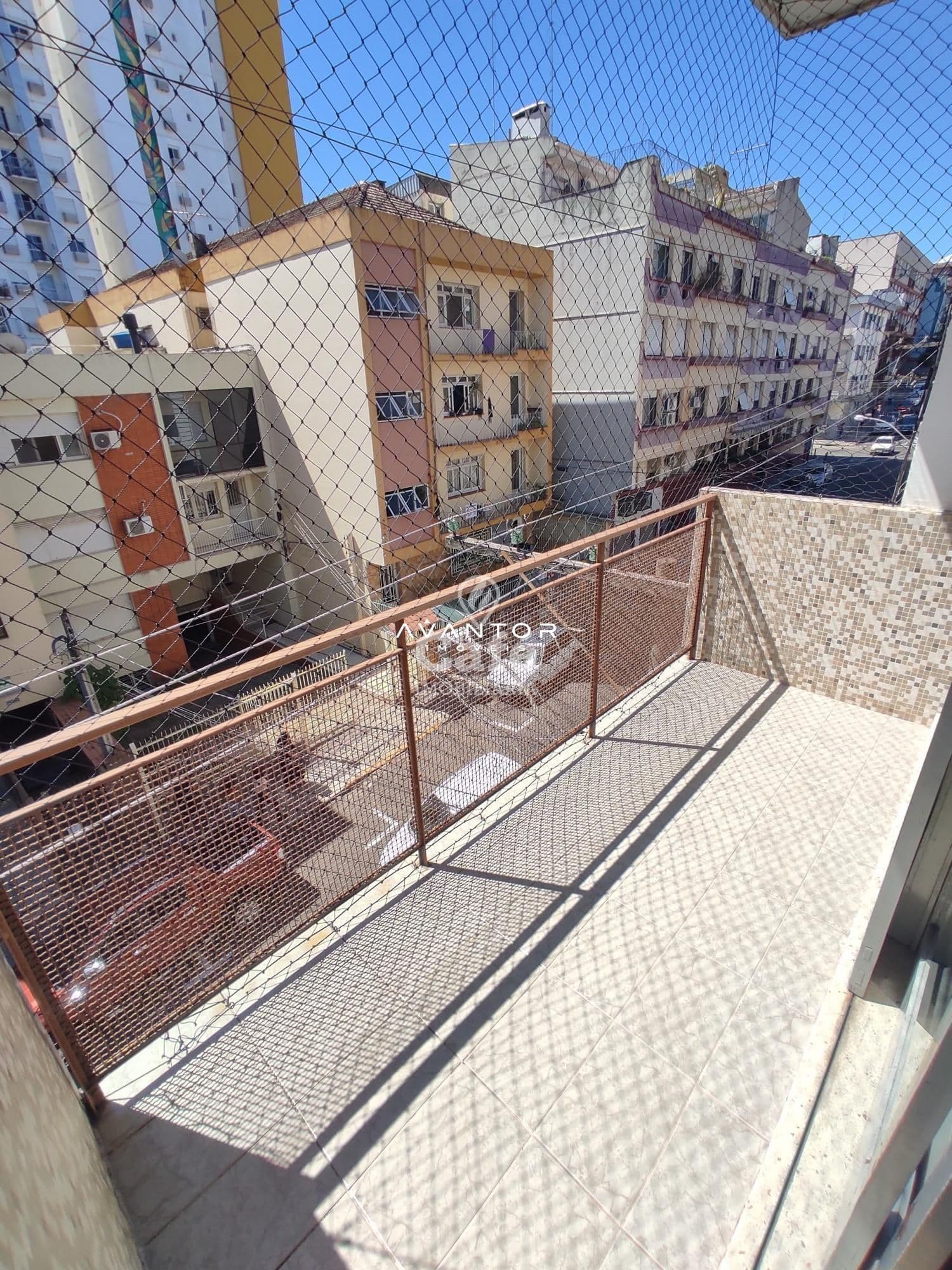 Apartamento 3 dormitórios mais dependência completa no centro de Santa Maria/RS — Apartamento com 3 quartos à venda em Centro, Santa Maria/RS