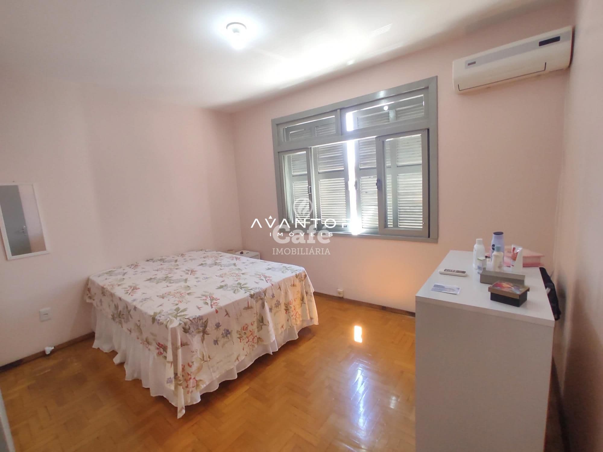 Apartamento 3 dormitórios mais dependência completa no centro de Santa Maria/RS — Apartamento com 3 quartos à venda em Centro, Santa Maria/RS