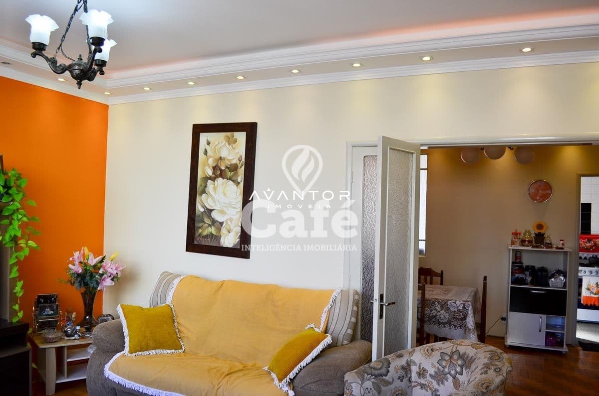 Apartamento amplo bem arejado! No centro da Cidade — Apartamento com 4 quartos à venda em Centro, Santa Maria/RS