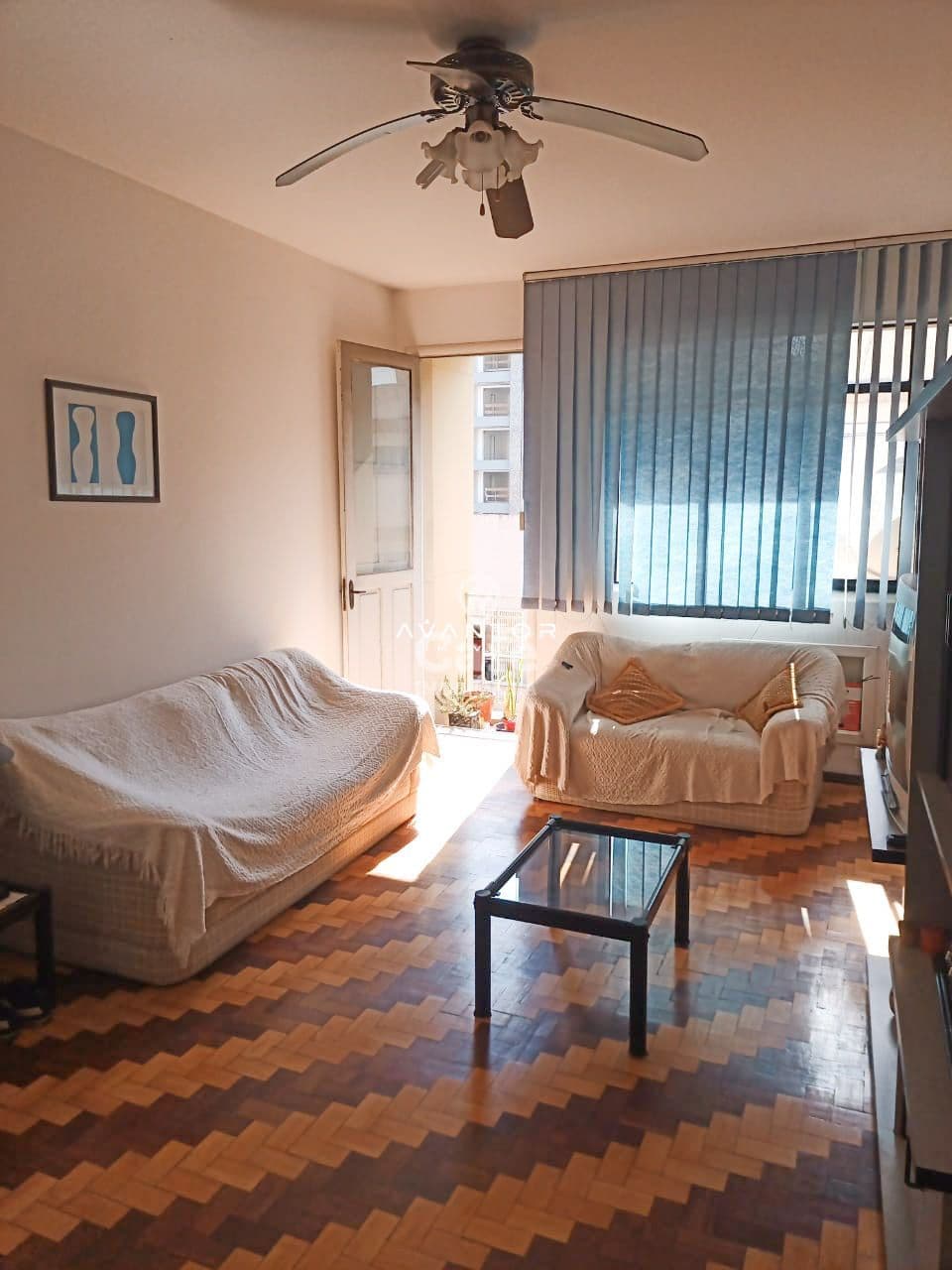 Apartamento Central De 2 Dormitórios, Sala Ampla, 2 Banheiros, Dependência de Empregada, C — Apartamento com 2 quartos à venda em Bonfim, Santa Maria/RS
