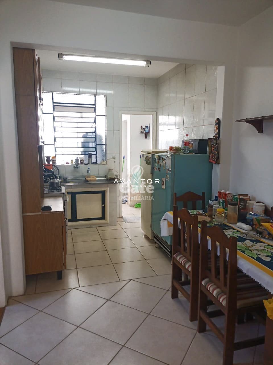 Apartamento Central De 2 Dormitórios, Sala Ampla, 2 Banheiros, Dependência de Empregada, C — Apartamento com 2 quartos à venda em Bonfim, Santa Maria/RS