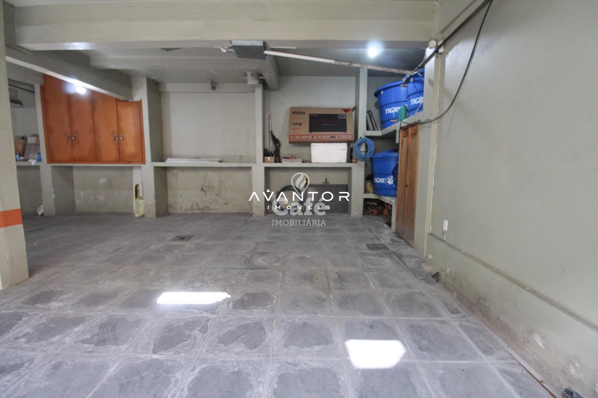 Amplo apartamento,com 3 dormitórios,sendo 1 suíte,escritório,sacada e duas vagas de garage — Apartamento com 4 quartos à venda em Nossa Senhora de Fátima, Santa Maria/RS