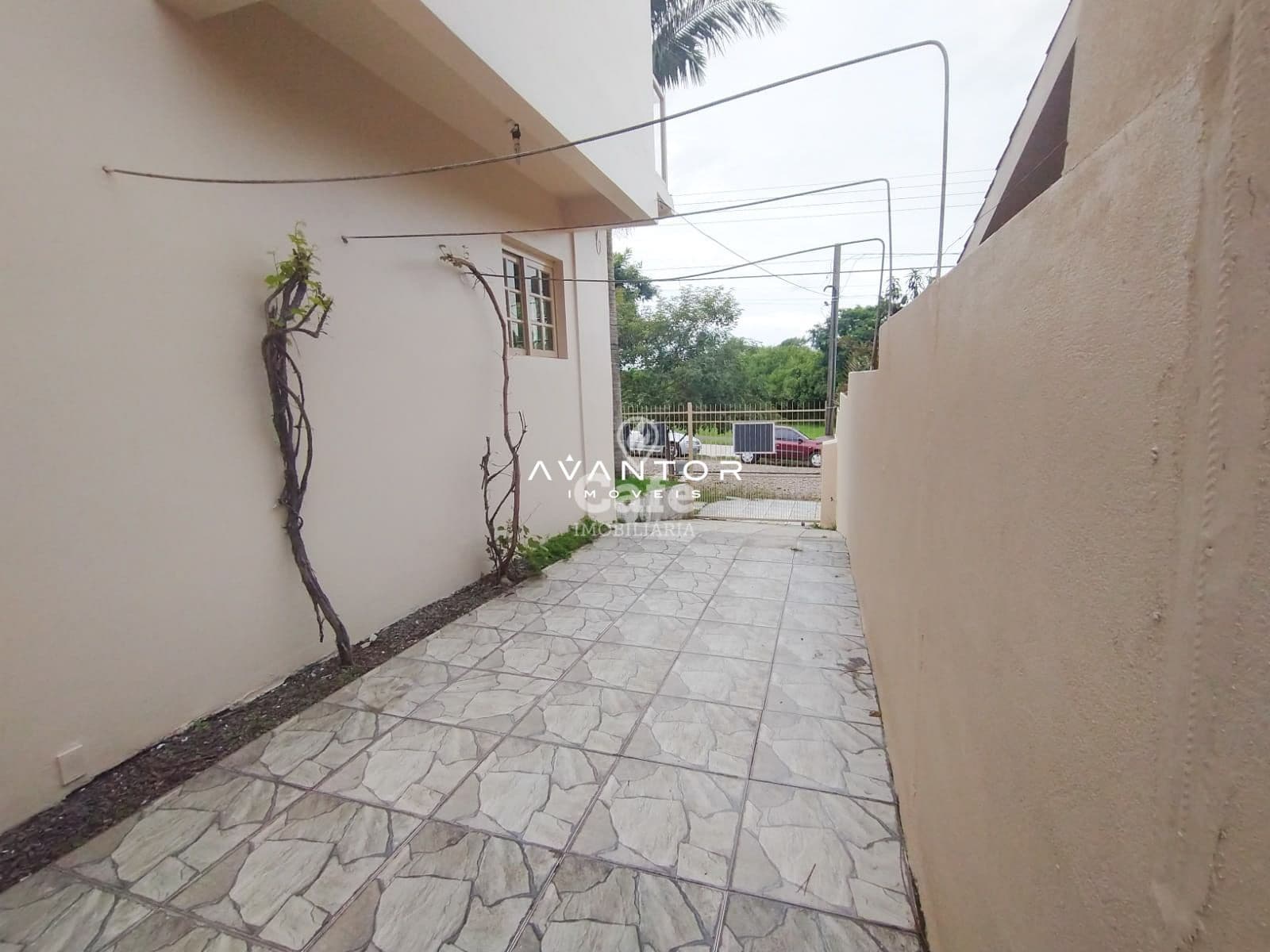 Belissima casa no bairro novo horizonte — Casa com 3 quartos à venda em Camobi, Santa Maria/RS