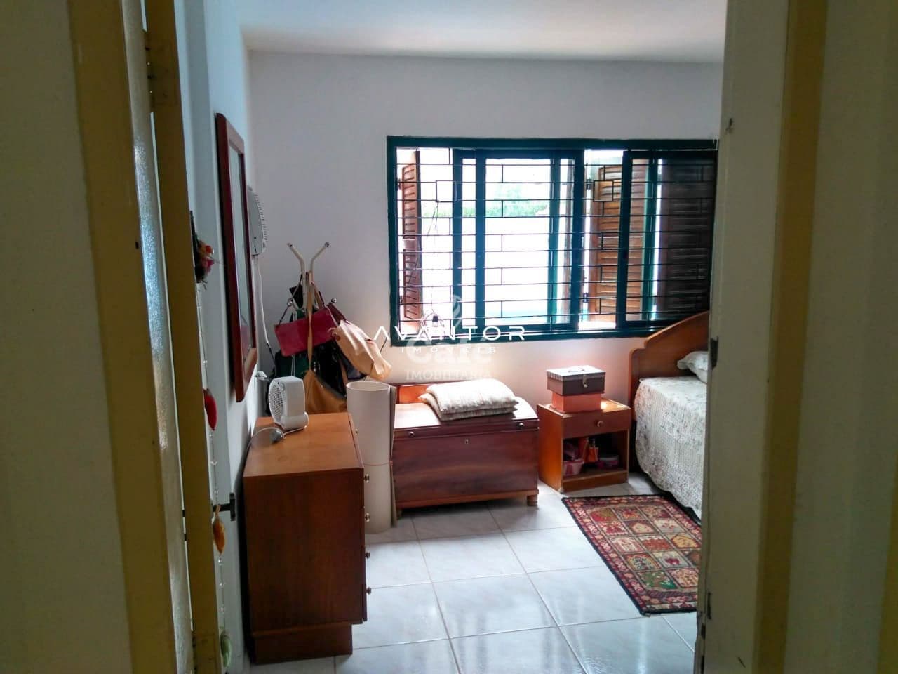 Ótima casa em muito bem localizada em Santa Maria — Casa com 2 quartos à venda em Nossa Senhora do Perpétuo Socorro, Santa Maria/RS