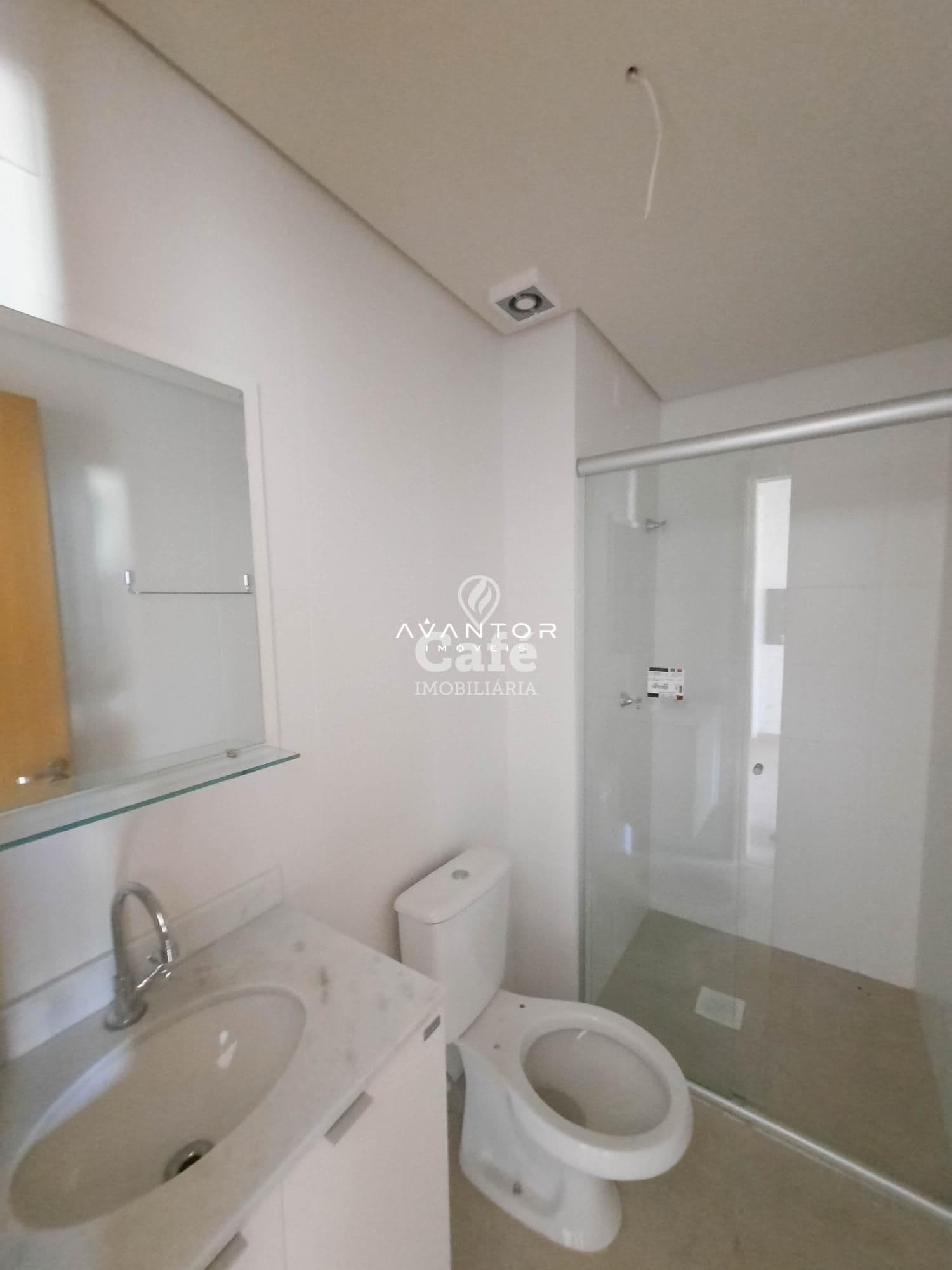 Excelente apartamento 1Dormit. Semi-mobiliado no Espirito Santo — Apartamento com 1 quarto à venda em Centro, Santa Maria/RS