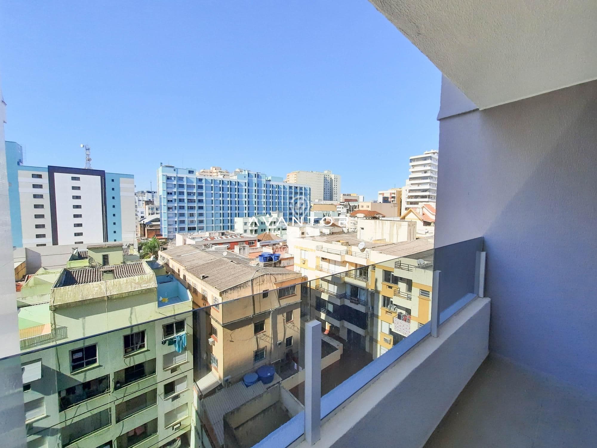 Excelente apartamento 1Dormit. Semi-mobiliado no Espirito Santo — Apartamento com 1 quarto à venda em Centro, Santa Maria/RS