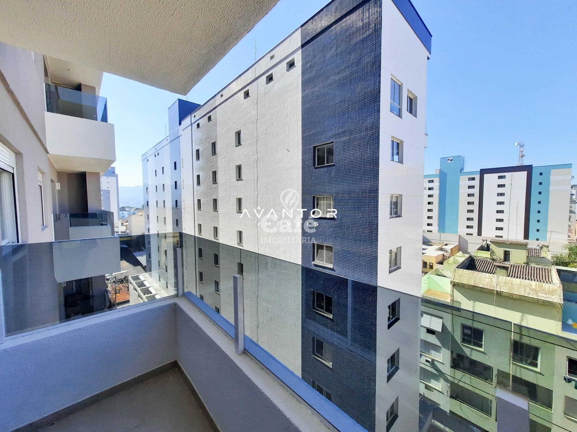 Excelente apartamento 1Dormit. Semi-mobiliado no Espirito Santo — Apartamento com 1 quarto à venda em Centro, Santa Maria/RS
