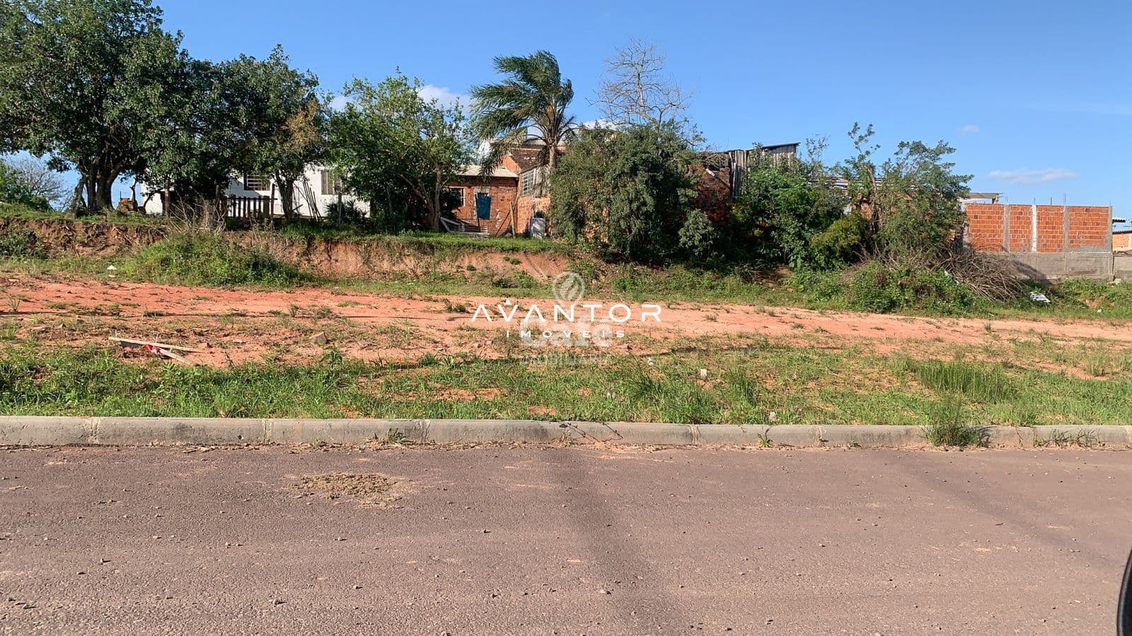 Terreno pronto para construir no Galápagos Residencial — Terreno à venda em Diácono João Luiz Pozzobon, Santa Maria/RS