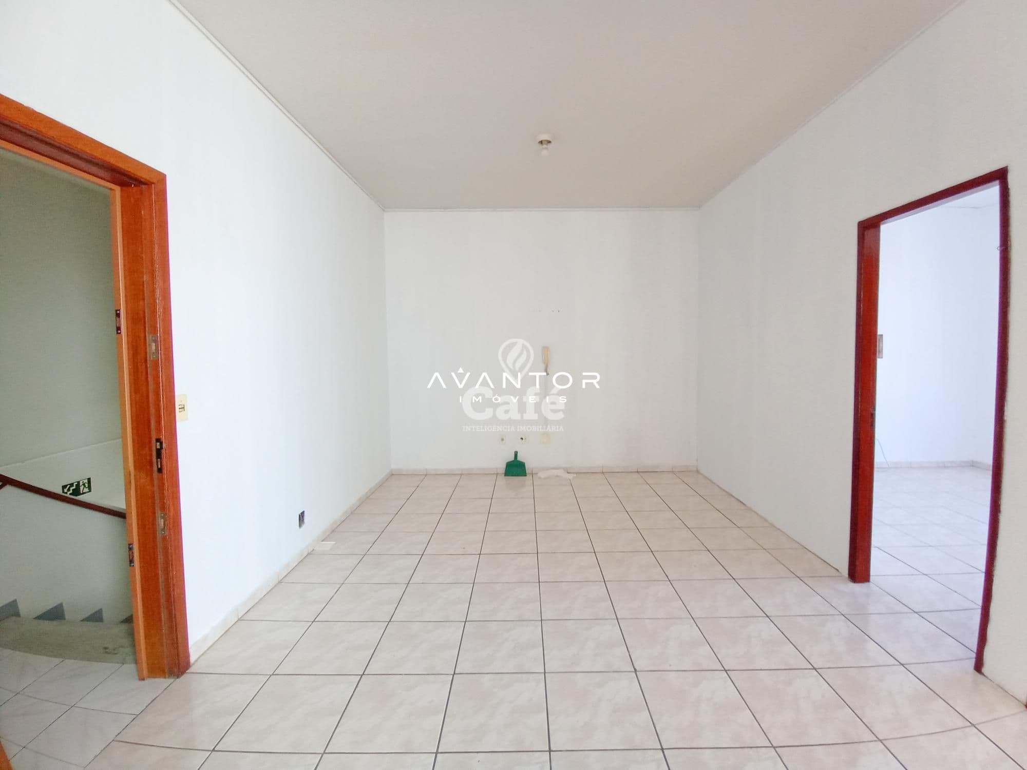 Sala Comercial com 3 salas à venda em Centro, Santa Maria/RS — foto 6 de 15