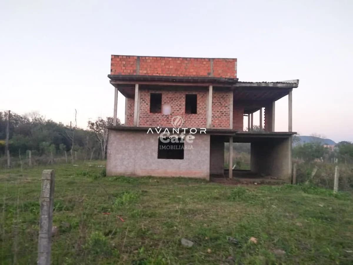 Terreno Amplo De 600 m² com Casa em Construçõ De 180 m² — Terreno à venda em Diácono João Luiz Pozzobon, Santa Maria/RS