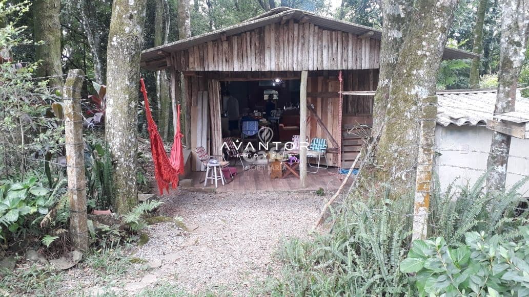 Terreno Amplo em Itaara De 1000 m², mais um Salão De Festas — Terreno à venda em Parque Serrano I, Itaara/RS