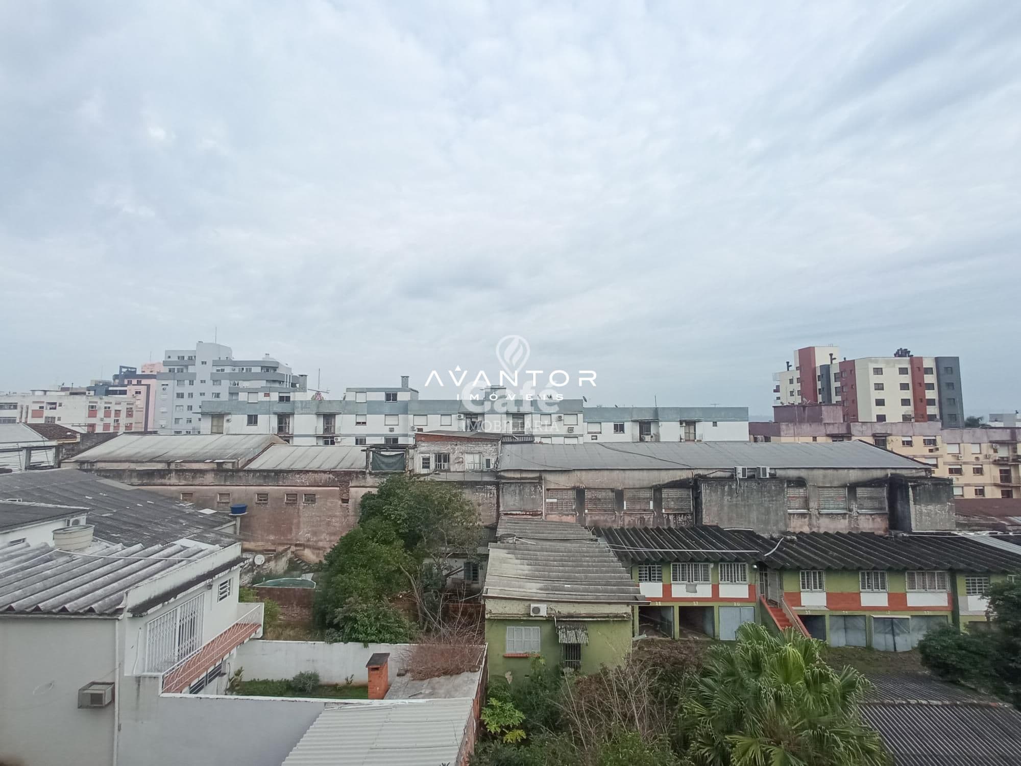 Apartamento no Centro De 2 Dormitórios, Sala de Estar, Banheiro Social, Cozinha, Área de S — Apartamento com 2 quartos à venda em Centro, Santa Maria/RS