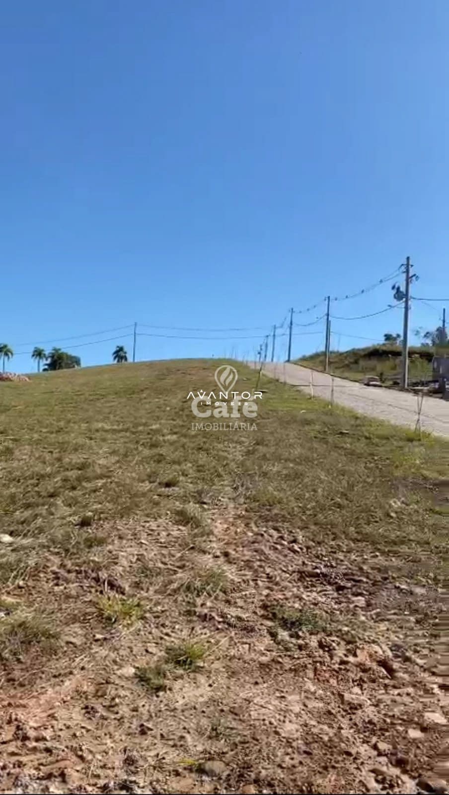 Terreno residencial medindo 15 x 36 em Itaara — Terreno à venda no Residencial Jardim Colina, em Parque Serrano I, Itaara/RS