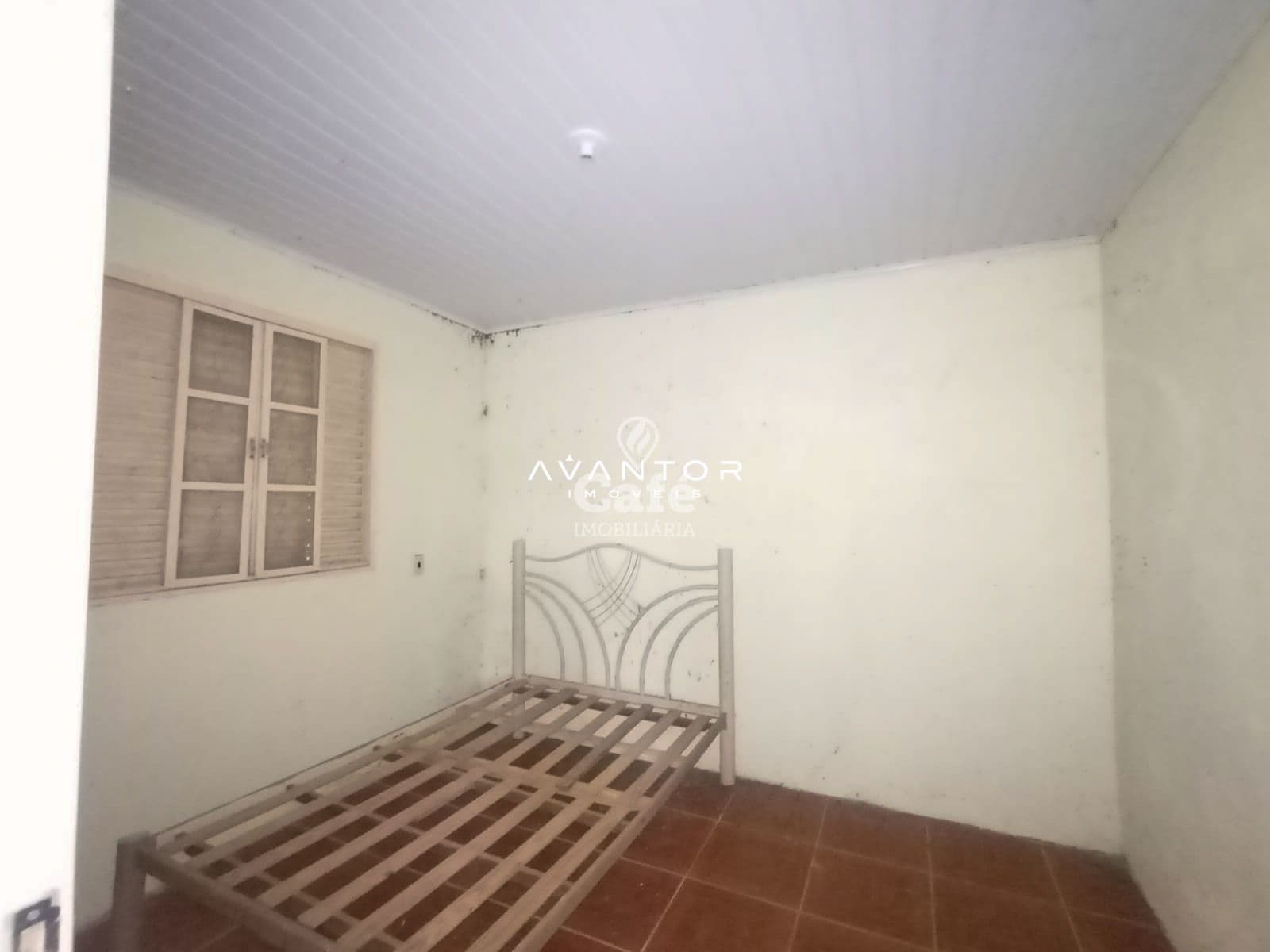 Chácara em São Martinho da Serra com 3.026 m², mais Casa De 2 Dormitórios, Sala, Banheiro — Chácara com 2 quartos à venda em Centro, São Martinho da Serra/RS