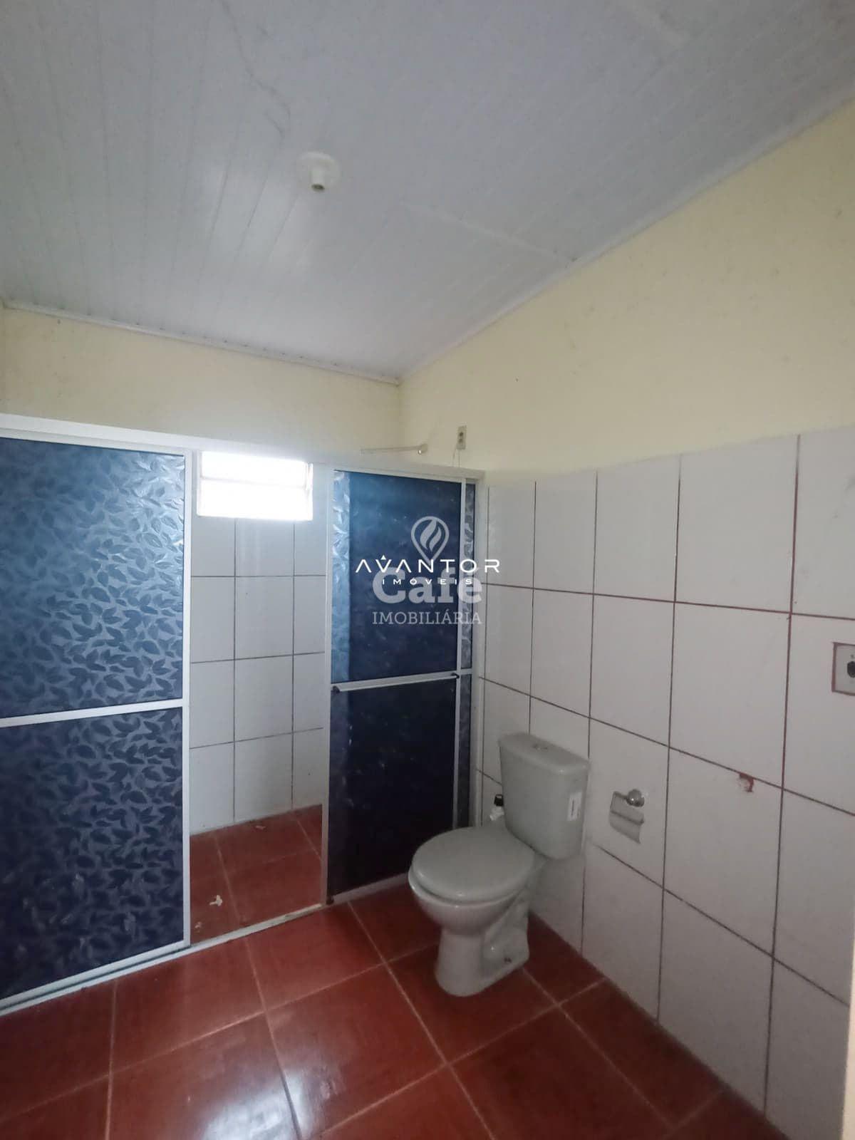 Chácara em São Martinho da Serra com 3.026 m², mais Casa De 2 Dormitórios, Sala, Banheiro — Chácara com 2 quartos à venda em Centro, São Martinho da Serra/RS