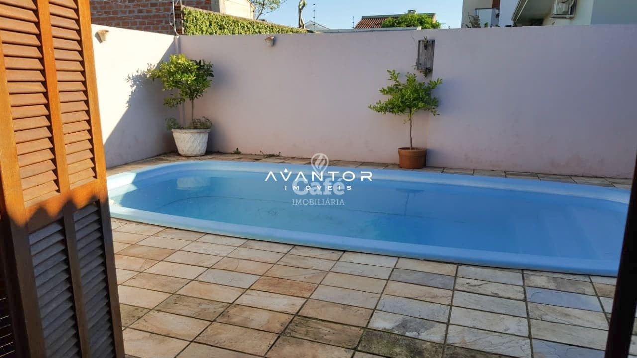 Linda casa no bairro camobi — Casa com 3 quartos à venda em Camobi, Santa Maria/RS