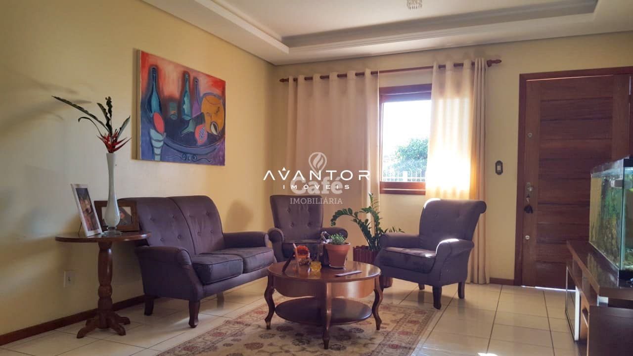 Linda casa no bairro camobi — Casa com 3 quartos à venda em Camobi, Santa Maria/RS