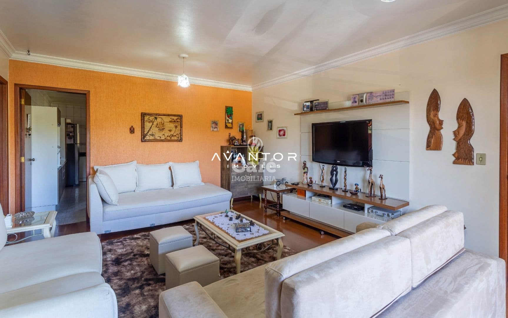 Apartamento 3 Dormitórios, 2 Suítes, 4 Banheiros, Sacada, Vaga de Garagem, Bairro Duque de — Apartamento com 3 quartos à venda em Duque de Caxias, Santa Maria/RS