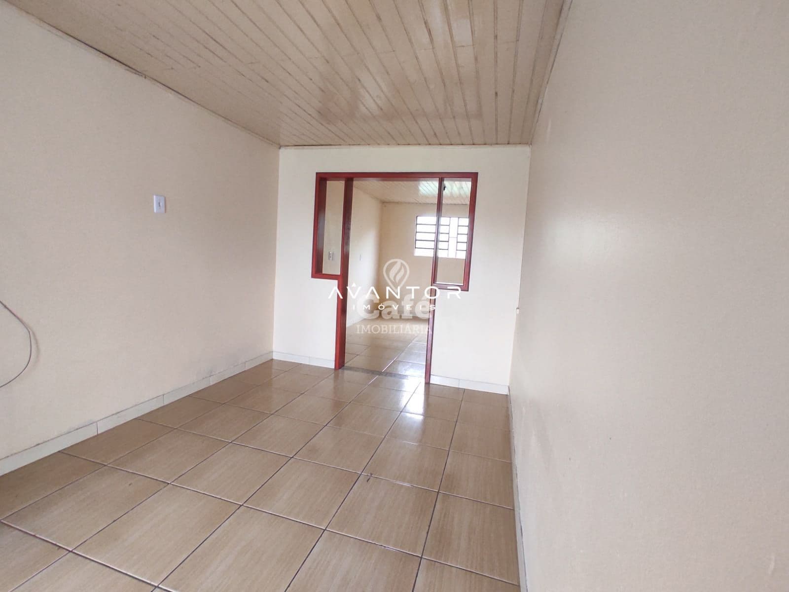 Casa com 03 dormitórios e amplo terreno no residencial Lopes — Casa com 3 quartos à venda em Pinheiro Machado, Santa Maria/RS
