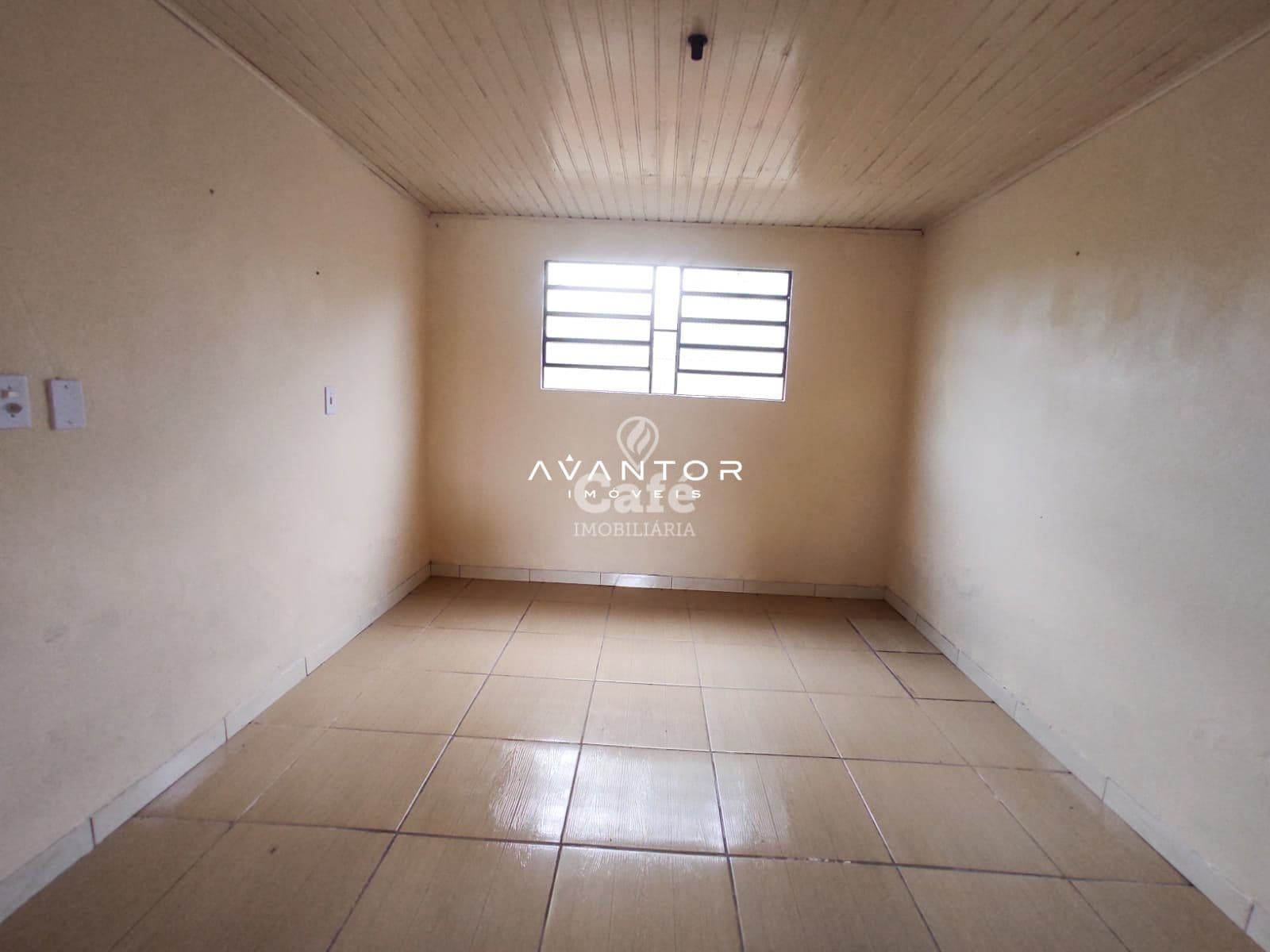 Casa com 03 dormitórios e amplo terreno no residencial Lopes — Casa com 3 quartos à venda em Pinheiro Machado, Santa Maria/RS