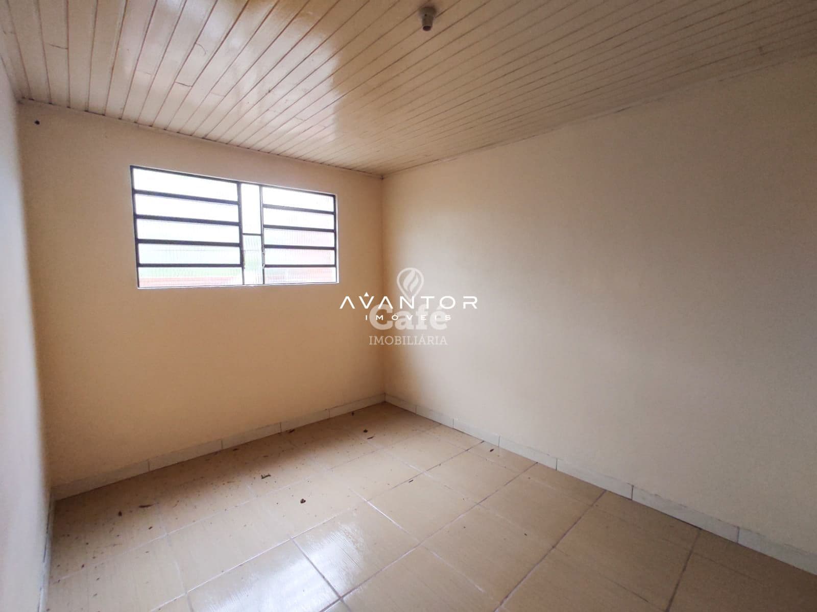 Casa com 03 dormitórios e amplo terreno no residencial Lopes — Casa com 3 quartos à venda em Pinheiro Machado, Santa Maria/RS