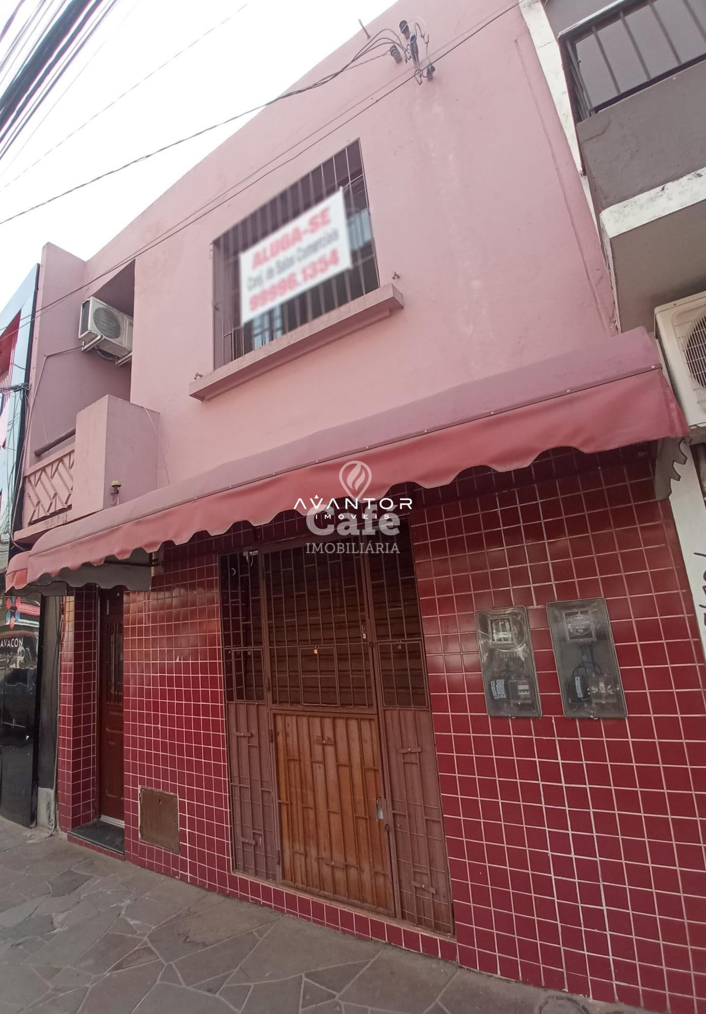 Conjunto de Salas Comerciais são 4 Salas, 2 Banheiros, Banheira de Hidromassagem e Sacada — Sala Comercial com 4 salas à venda em Centro, Santa Maria/RS